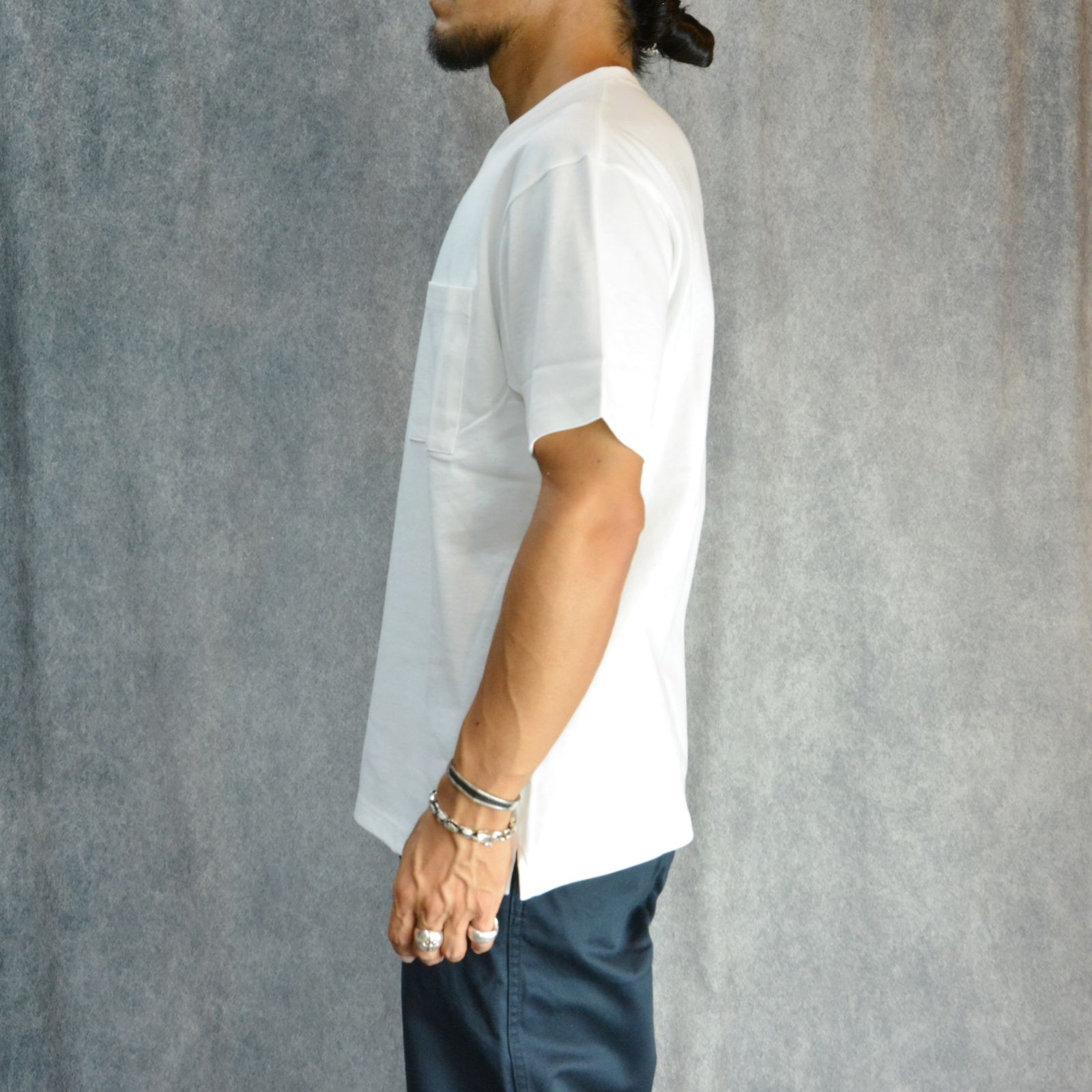 Standard Crewneck T-SH （WHT） / ポケット Tシャツ （ホワイト）