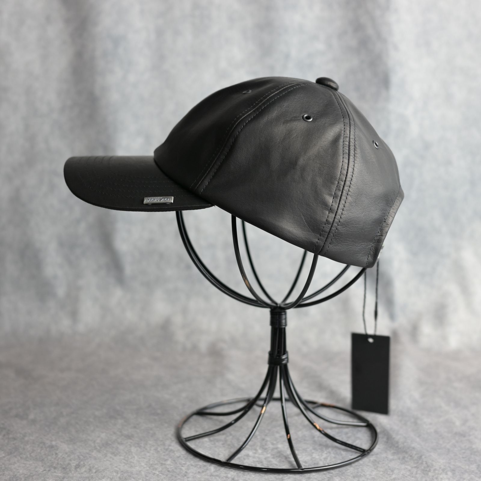 Furniture Leather ローキャップ （BLACK） 858-04