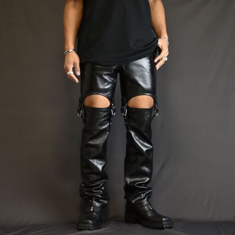 Leather detachable pants”