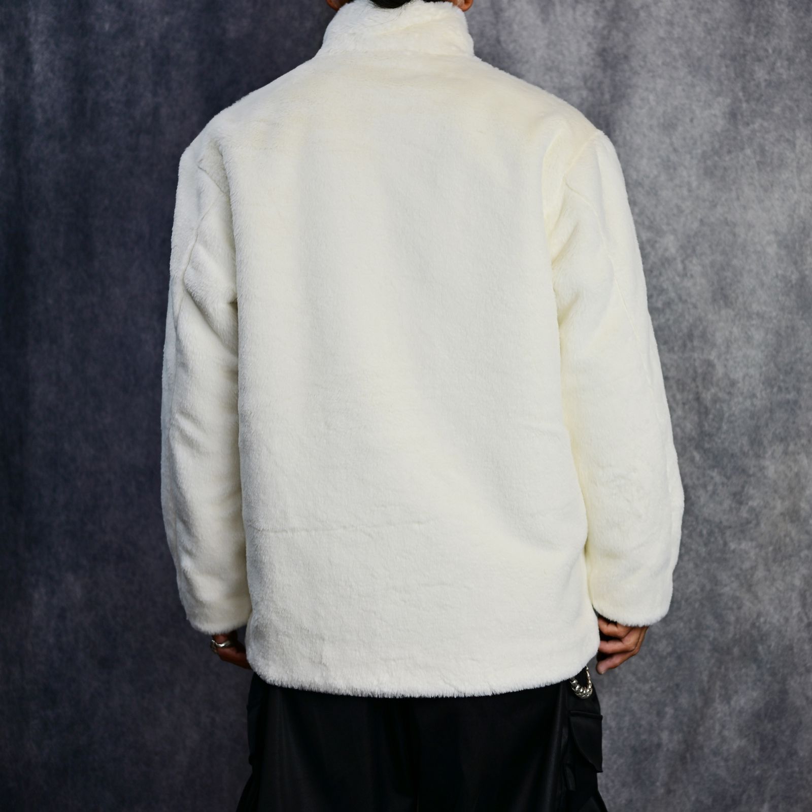 Fake Fur Middle Jacket （WHITE） / フェイクファー ジャケット ブルゾン （ホワイト）