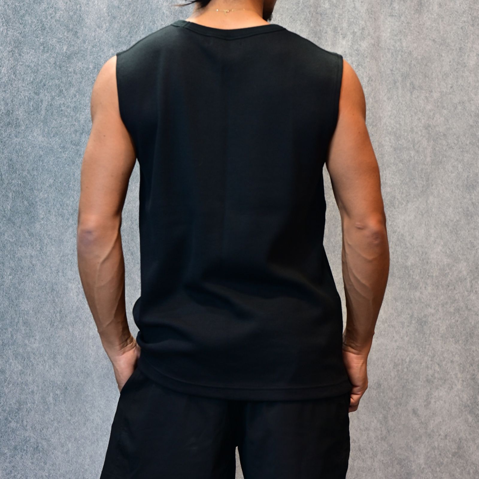 Roundneck Nosleeve Rib T-SH （BLK） / リブ ノースリーブ （ブラック） STC-402