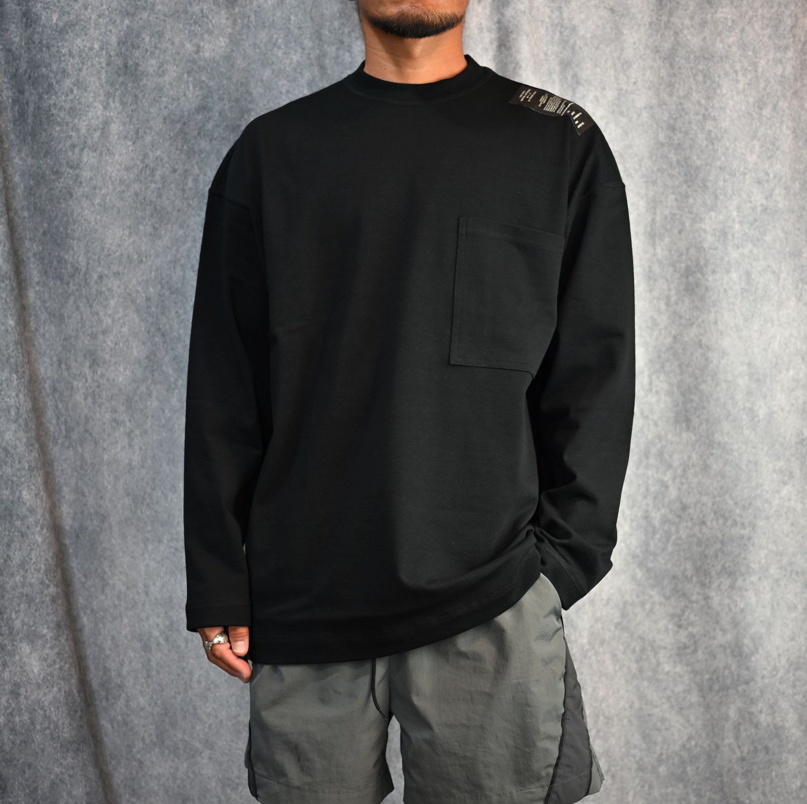POKET LONG SLEEVE T-SHIRT （BLACK） / ロングスリーブ ポケットTシャツ （ブラック）