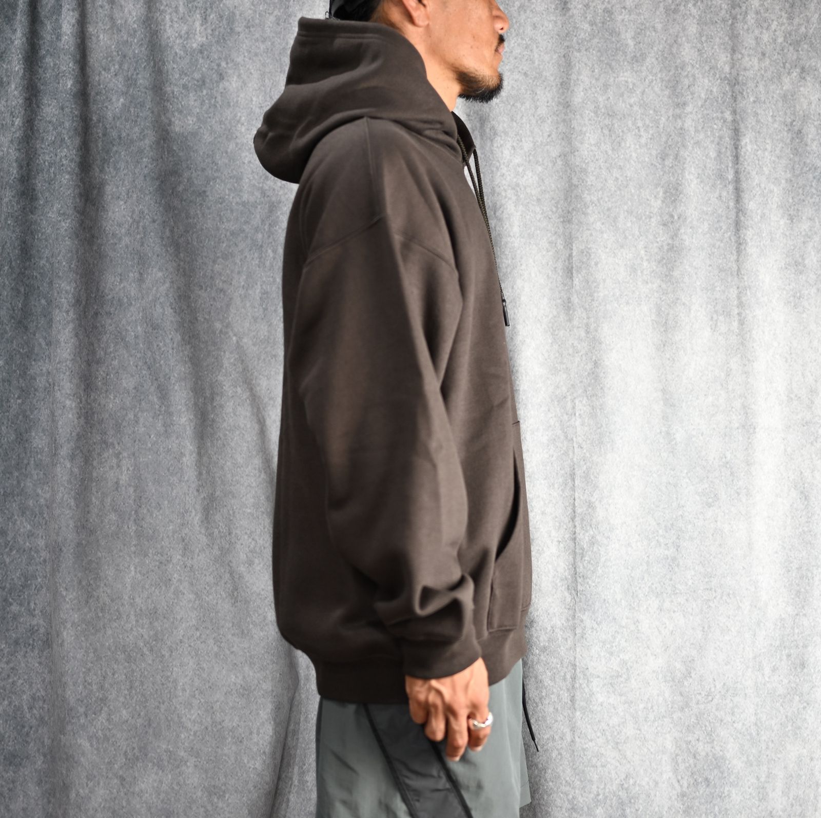 HOODED SWEATSHIRT （BROWN） / フーディー スウェット （ブラウン）