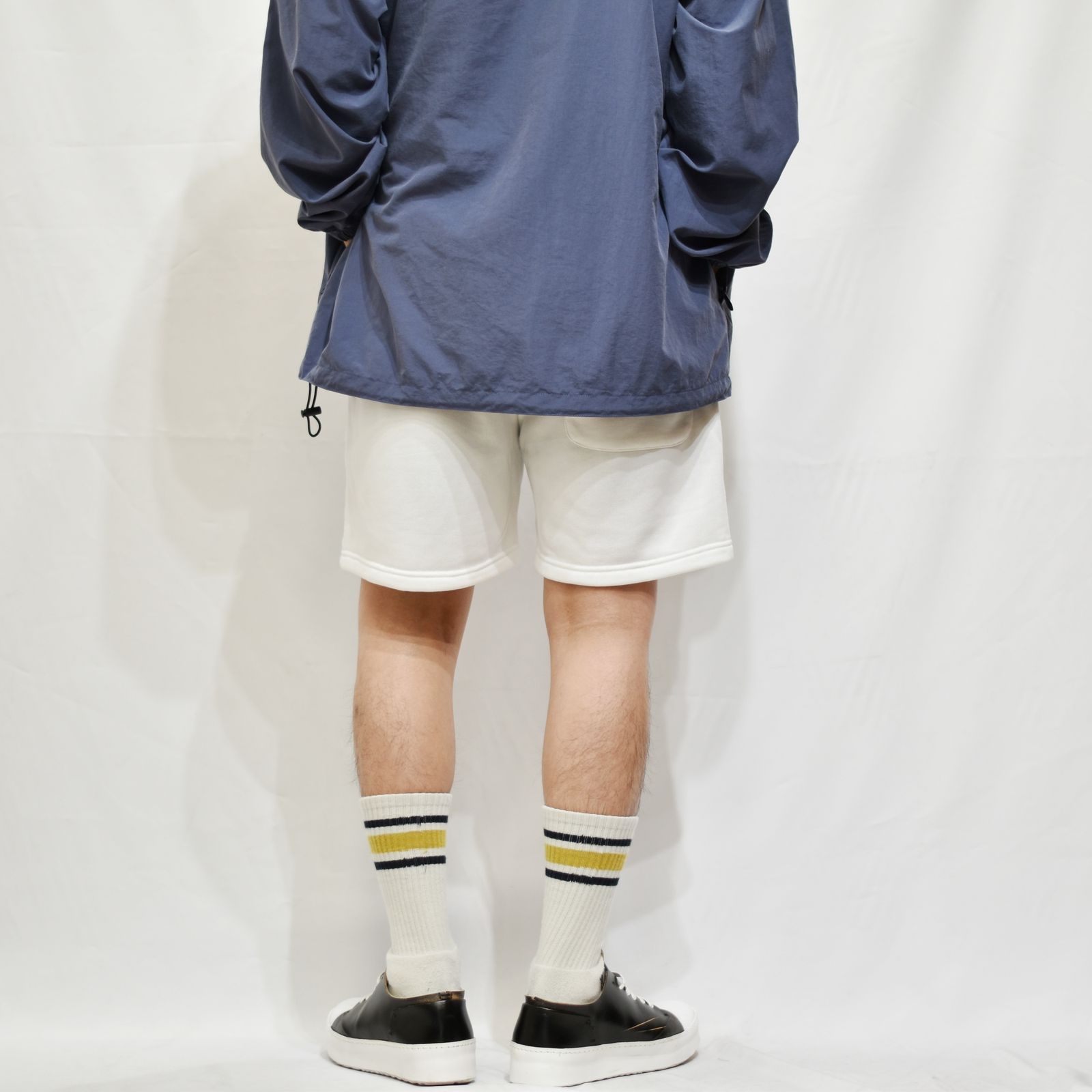 AEROKNOT RELAX SWEAT PANTS <NATURALLY PAINT DESIGN> (WHITE)