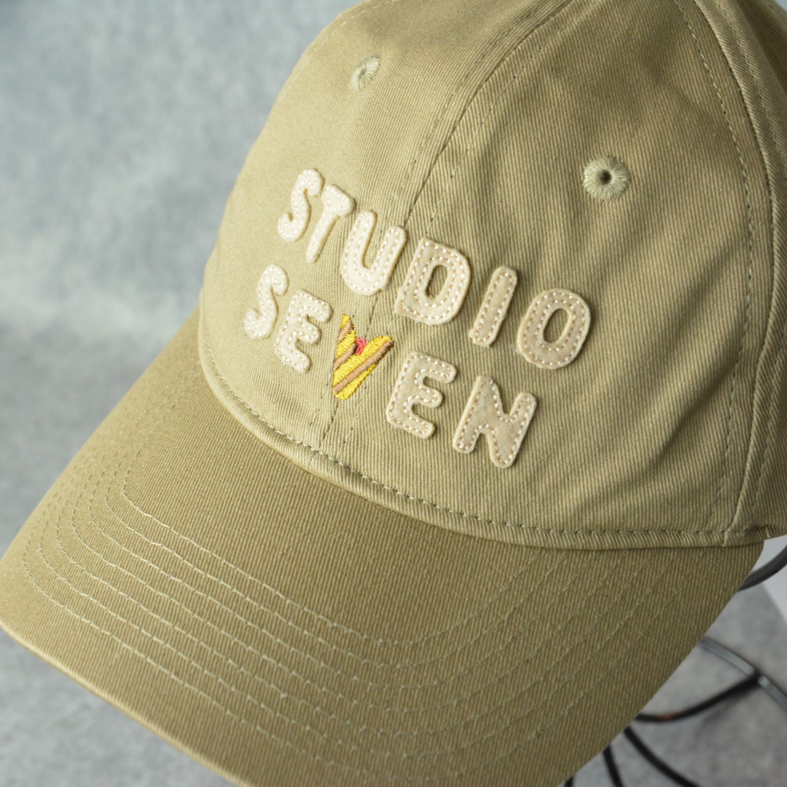 V Flower Logo Cap （BEIGE） / フラワーロゴ キャップ （ベージュ）