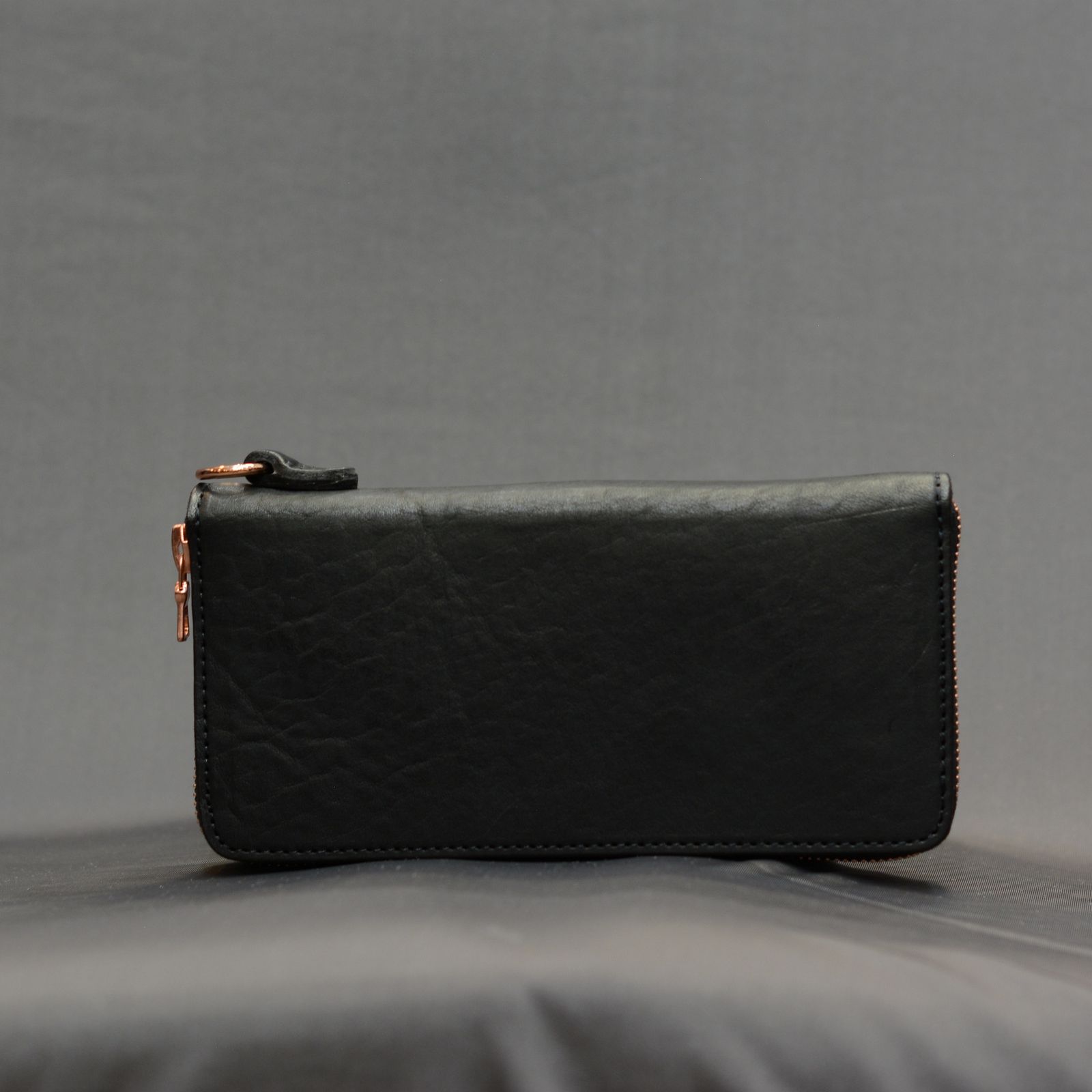 ダブルショルダー製品染め ラウンド財布 （BLACK）