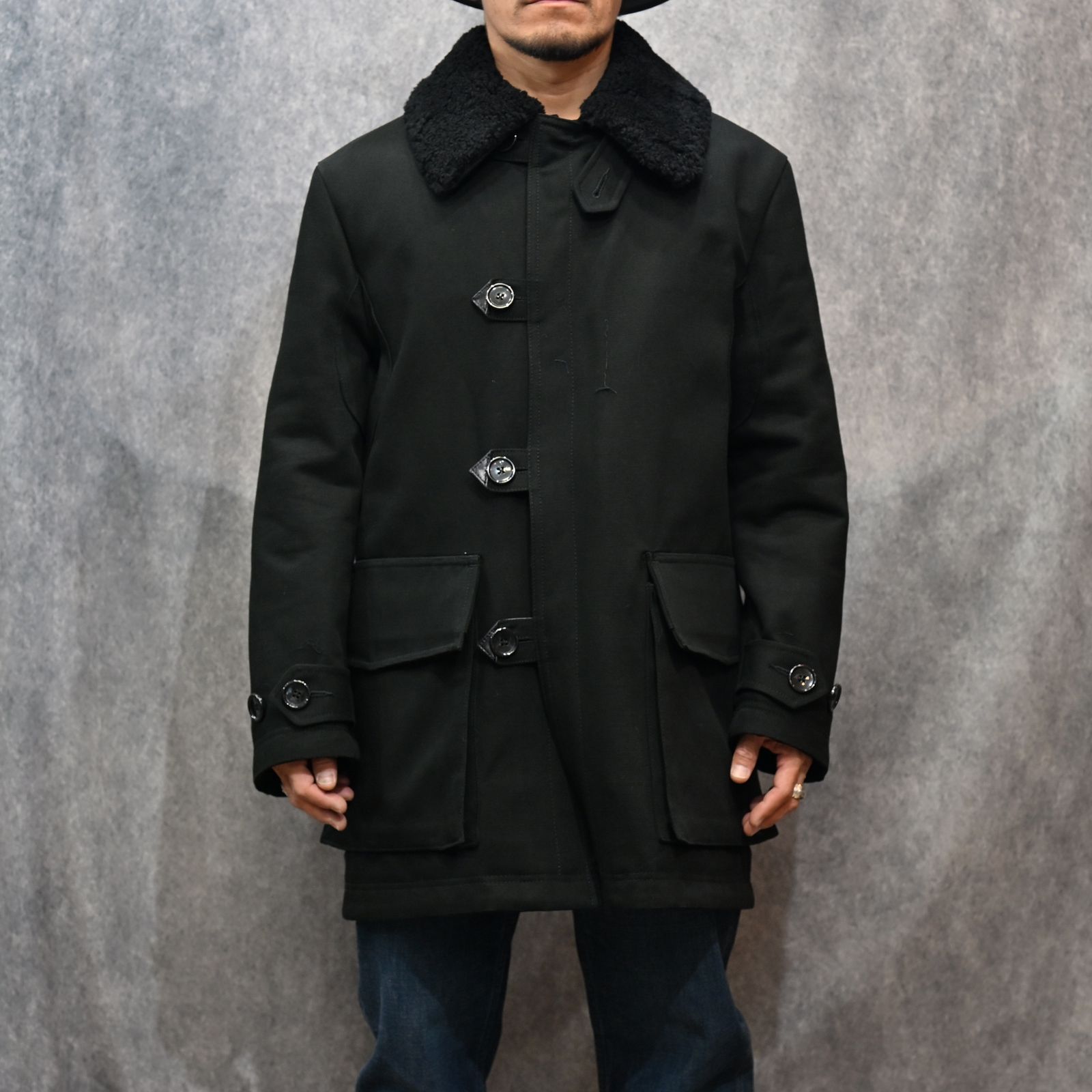 Mouton Collar Duck Military Haif CT （BLK）｜ムートンカラー ミリタリーハーフコート｜2511-9004