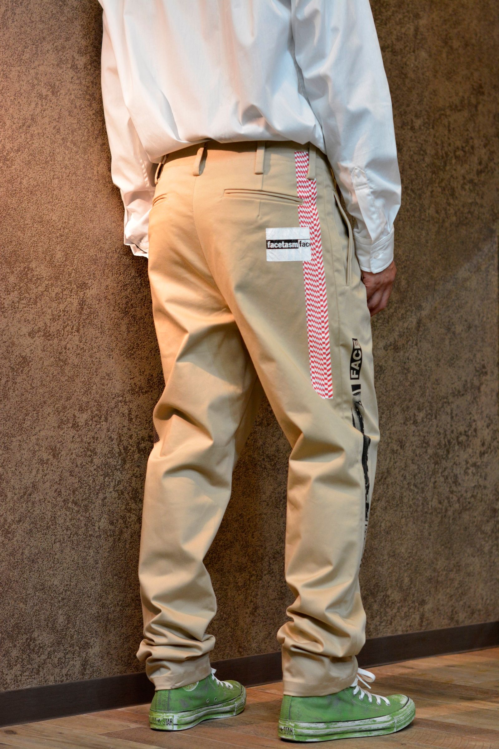 FACETASM - ”BARCODE PRINT CHINO PANTS | chord online store