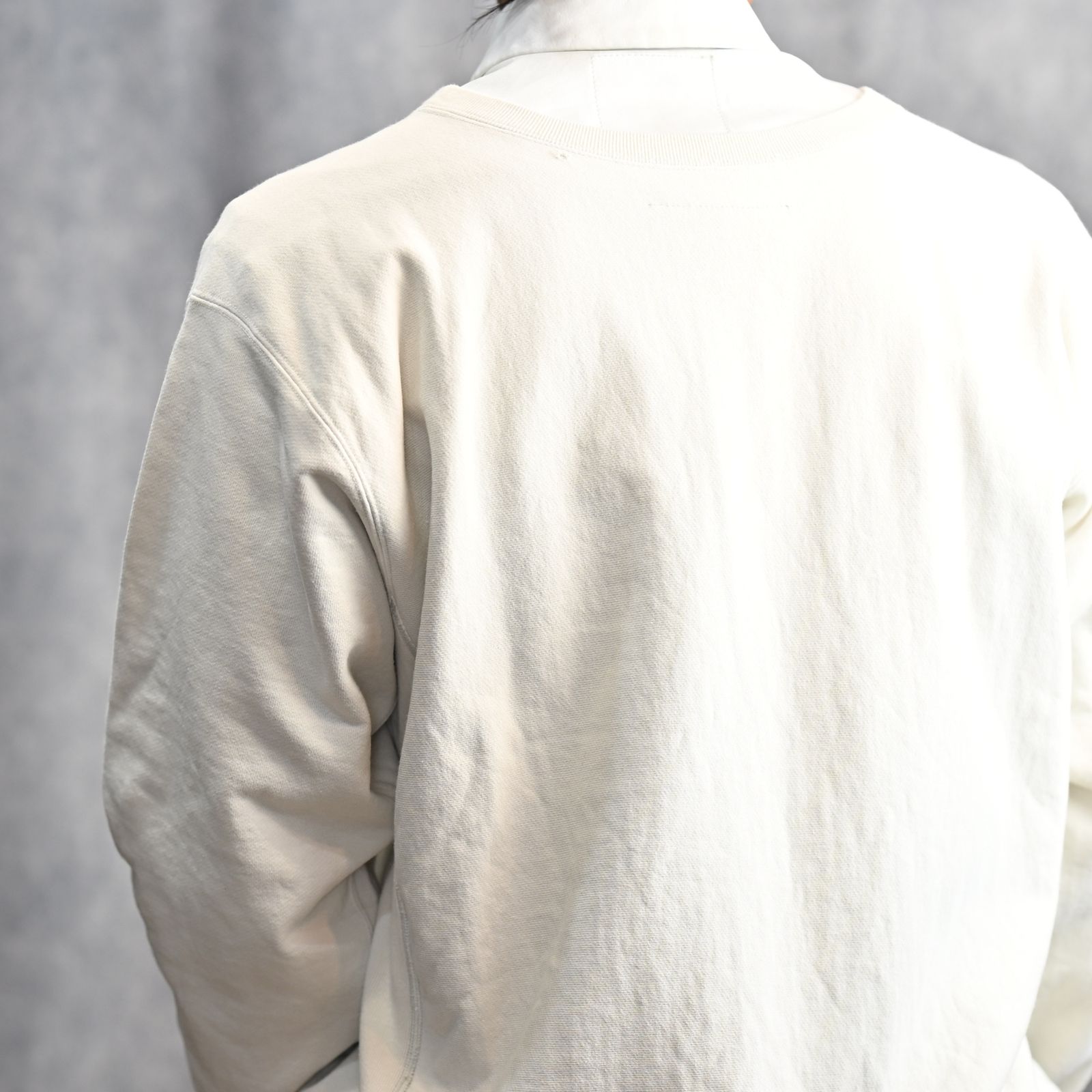 C LOGO FD RW  (OFF WHITE / オフホワイト) スウェット トレーナー 2401006M