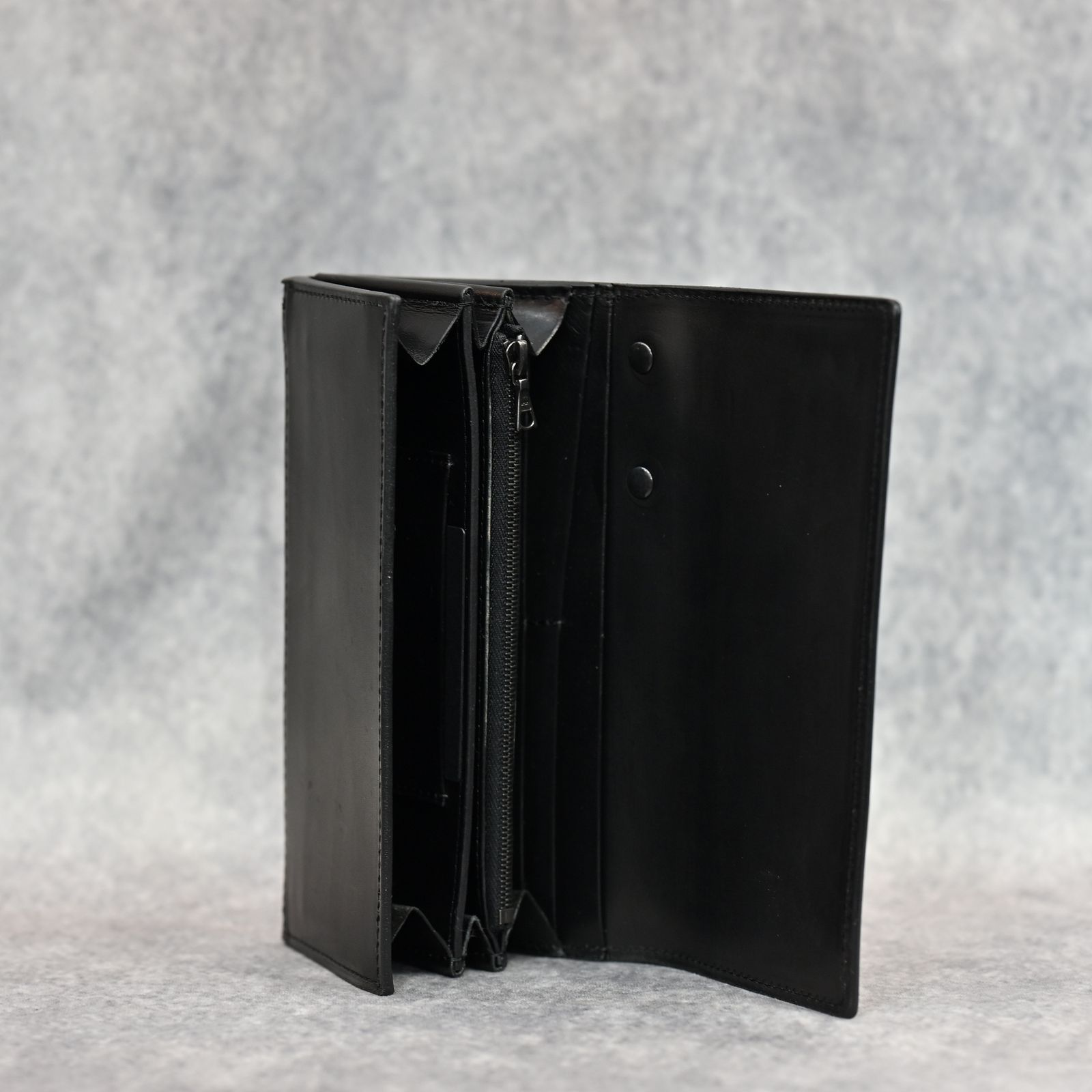 GUIDI CALF WHITE TANNING “Vitello Lucido” LONG WALLET （BLACK）｜カーフ 白鞣し 財布｜889-09