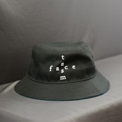 × NEW ERA BUCKET HAT （BLACK）