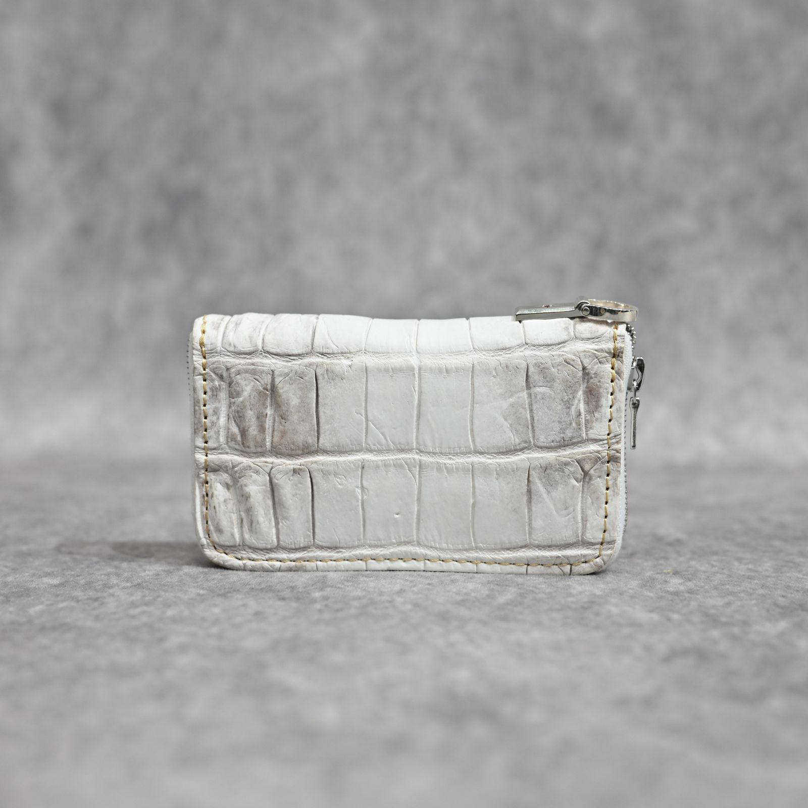 オイルクロコ 白鞣し ミニラウンド （HIMALAYAS / ヒマラヤ） 383-05