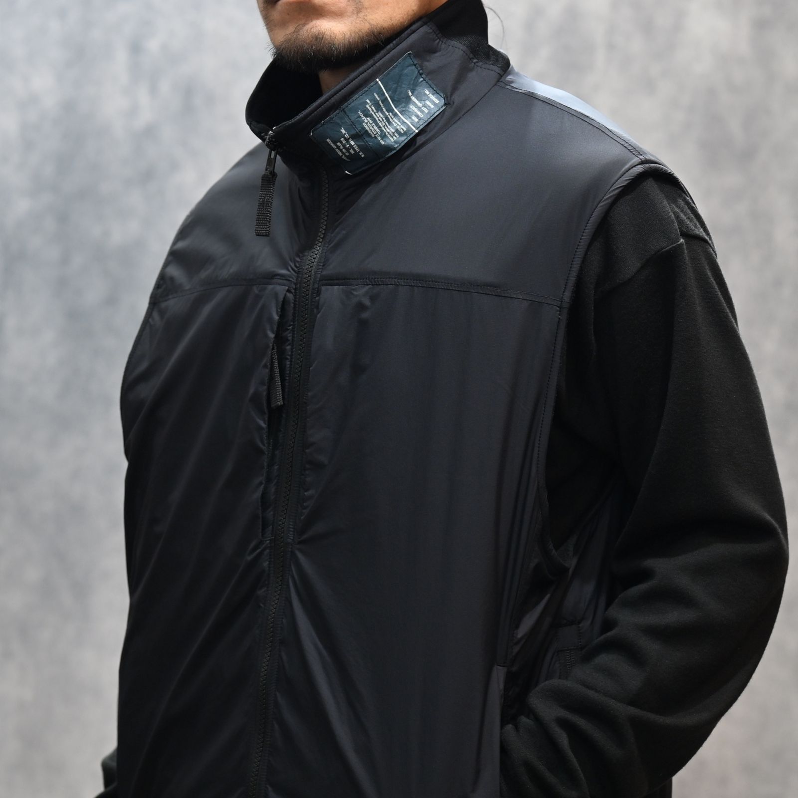 REVERSIBLE VEST （BLACK）｜リバーシブル ベスト｜9252-VE01-003