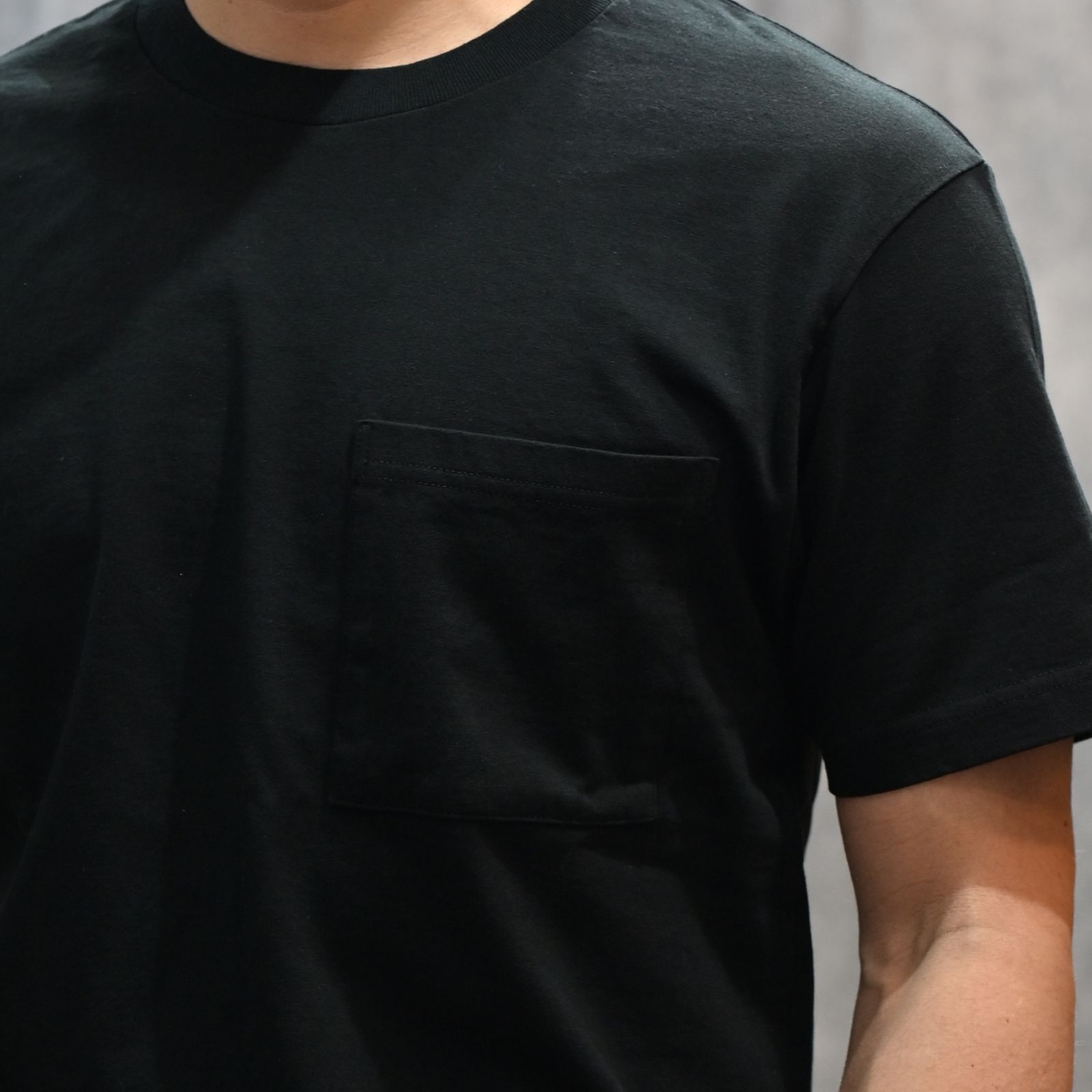 × M&M CUSTOM PERFORMANCE Star Embroidery Pocket Tee （BLK）｜× エムアンドエムカスタムパフォーマス 星刺繍 ポケットTシャツ｜MND-MM41