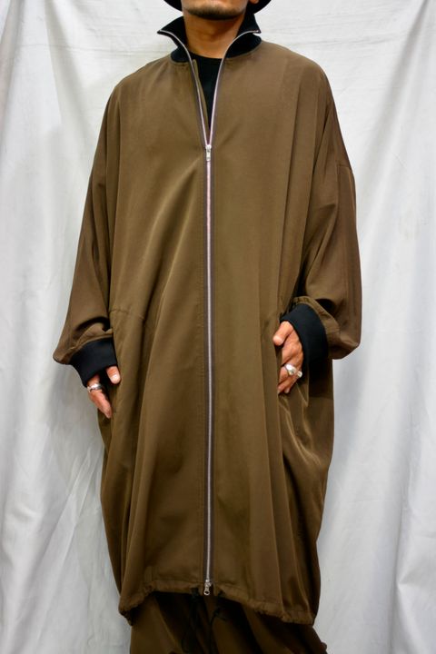 Dolman sleeve rib