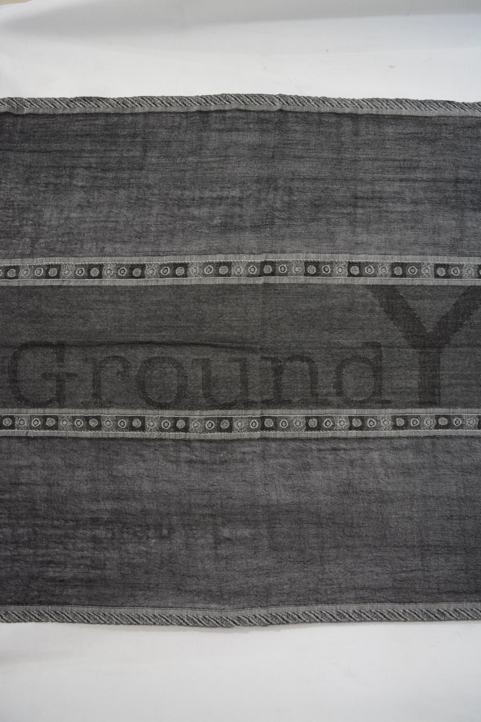 GY logo stall