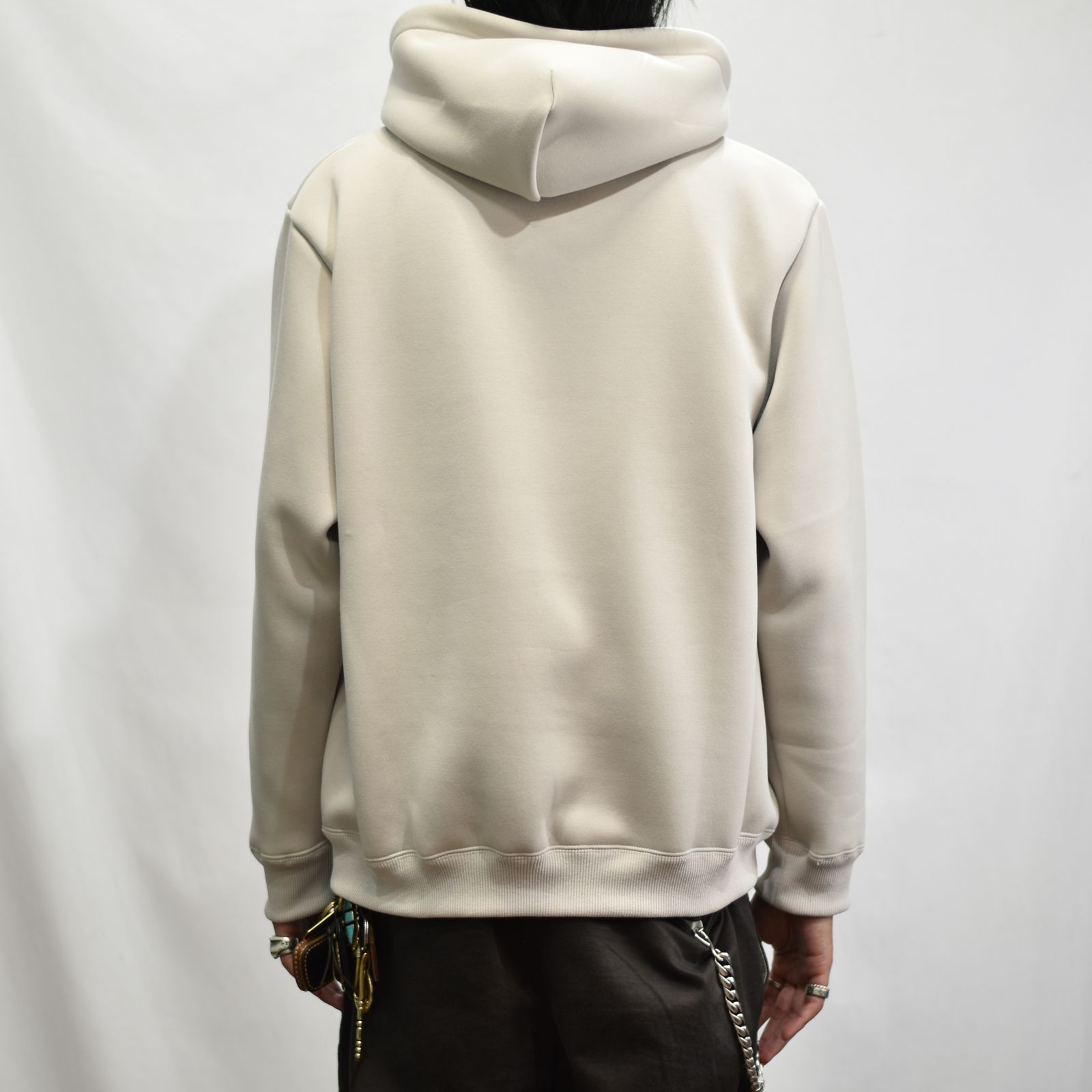 MULTI WAY DOUBLE KNIT PULLOVER HD (IVORY) / ダンボールニット プルオーバーパーカー