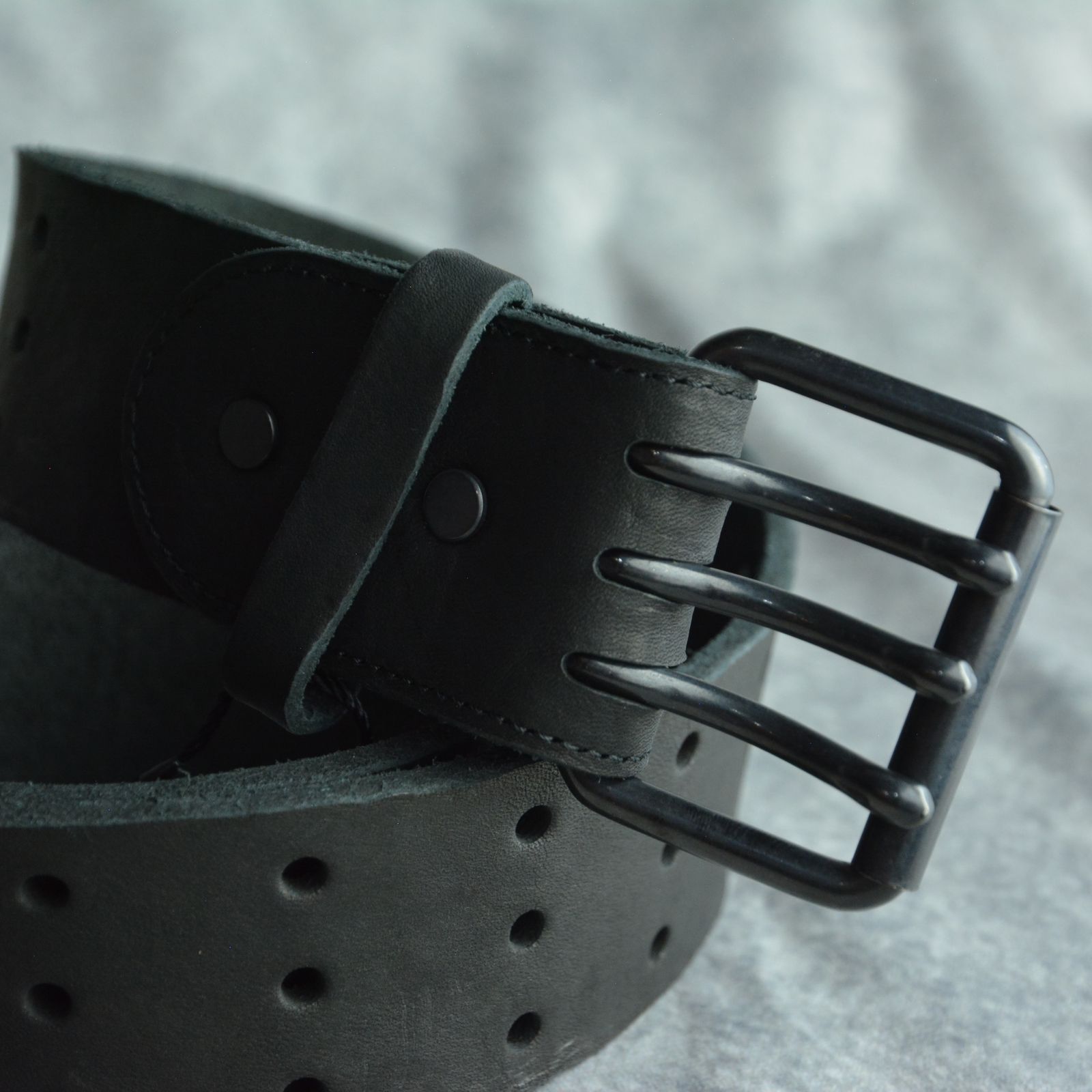 ダブルショルダーレザー製品染め スリーピンベルト （BLACK / ブラック）