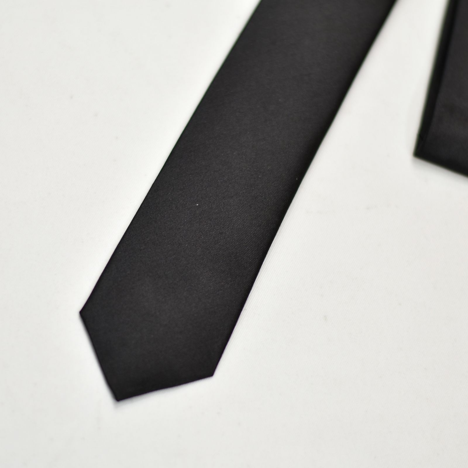 SILK NECK TIE"