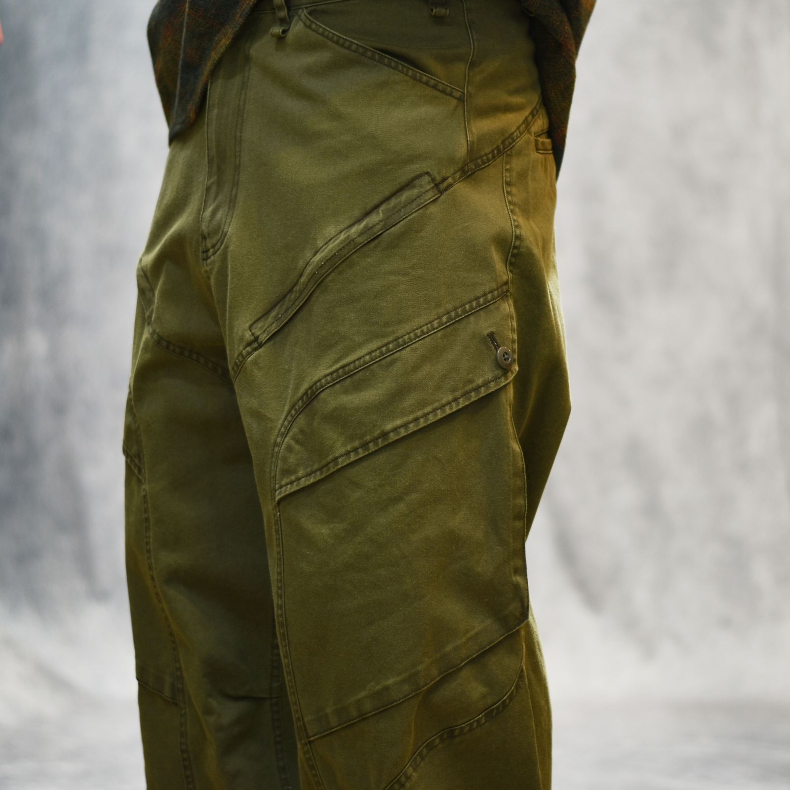 DOUBLE DYE CHINO PT (KHAKI)｜二重染め チノパンツ｜475203