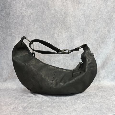 ダブルショルダー バナナバッグ （BLACK）｜92-10