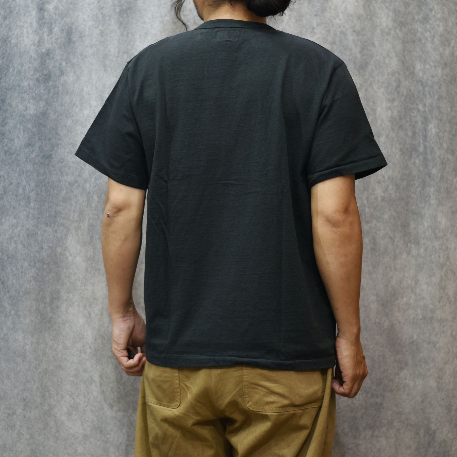 BINDER NECK EAGLE LOGO VINTAGE TEE ＜NATURALLY PAINT DESIGN＞ (BLACK) / プリントTシャツ