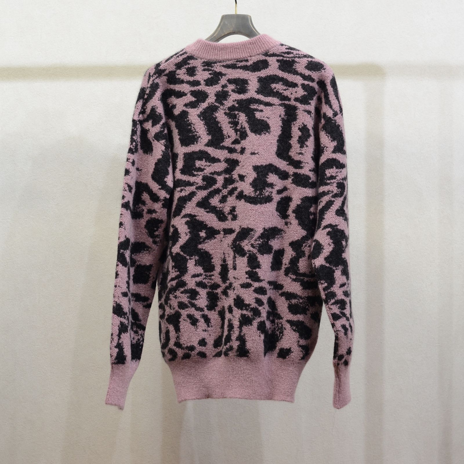 JOHNLAWRENCESULLIVAN - Leopard jacquard knit sweater