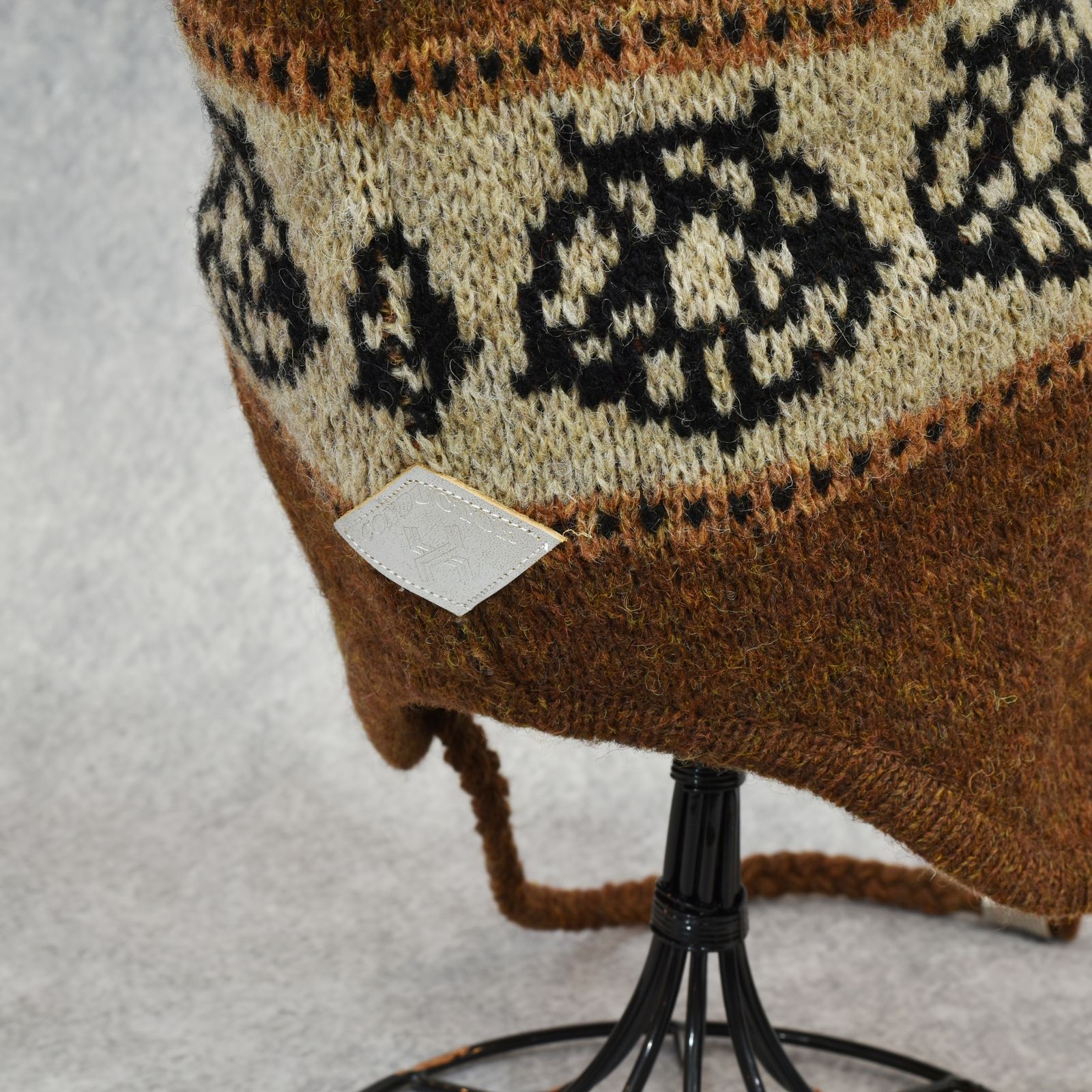 WOOL KNIT FLAP POMPOM BEANIE (CHOCOLATE)｜ポンポンニット帽｜PD25AAC09