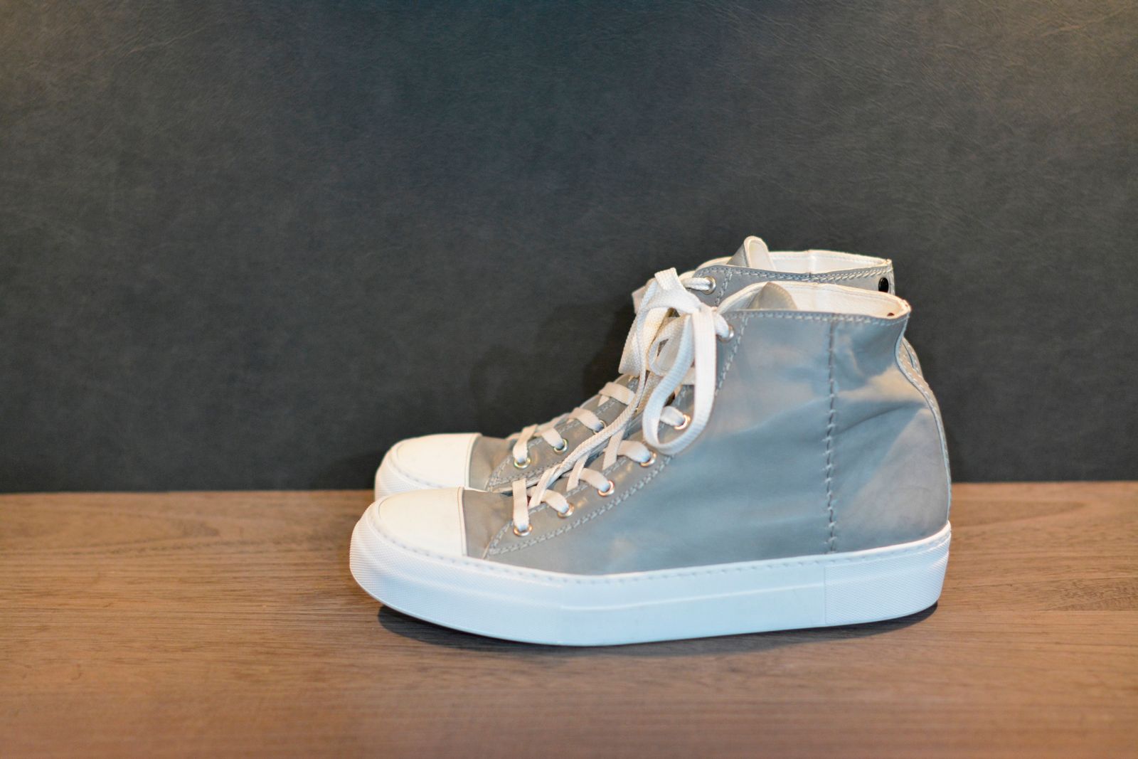 CALF LEATHER HI-CUT SNEAKER