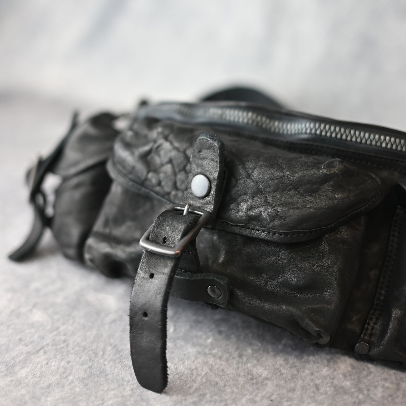 ジャパン ダブルショルダー フルタンニン製品染め 3ピンベルト ウエストバッグ （BLACK） 92-12