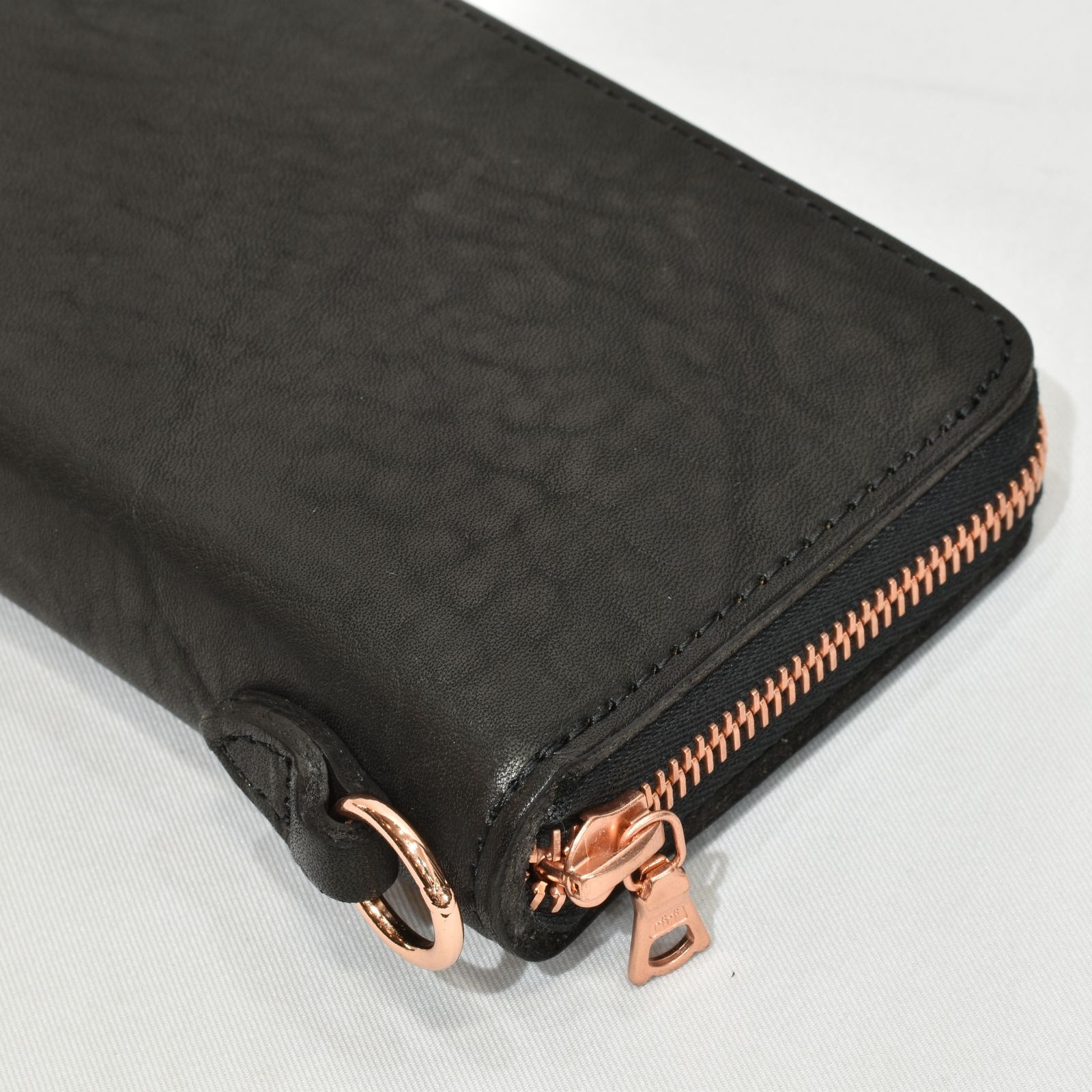 ダブルショルダー製品染め ラウンド財布 （BLACK）