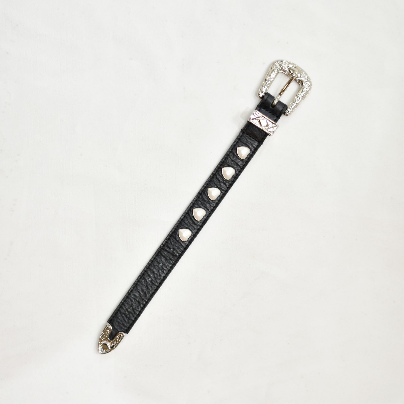 HEART STUD BRACELET (WHT)