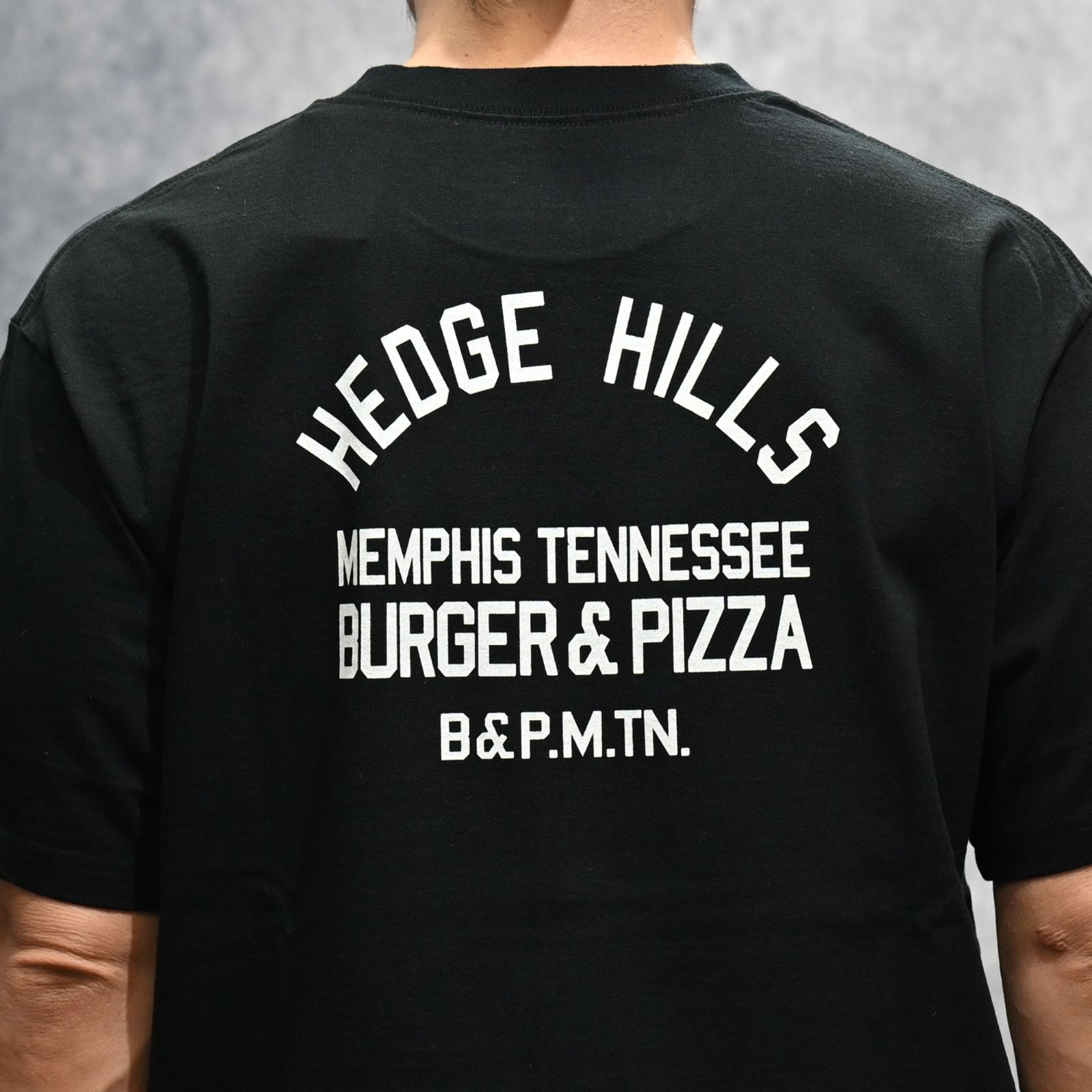 Hedge Hills Burger Shop T-SH （BLK） プリント Tシャツ （ブラック）｜2605-4002