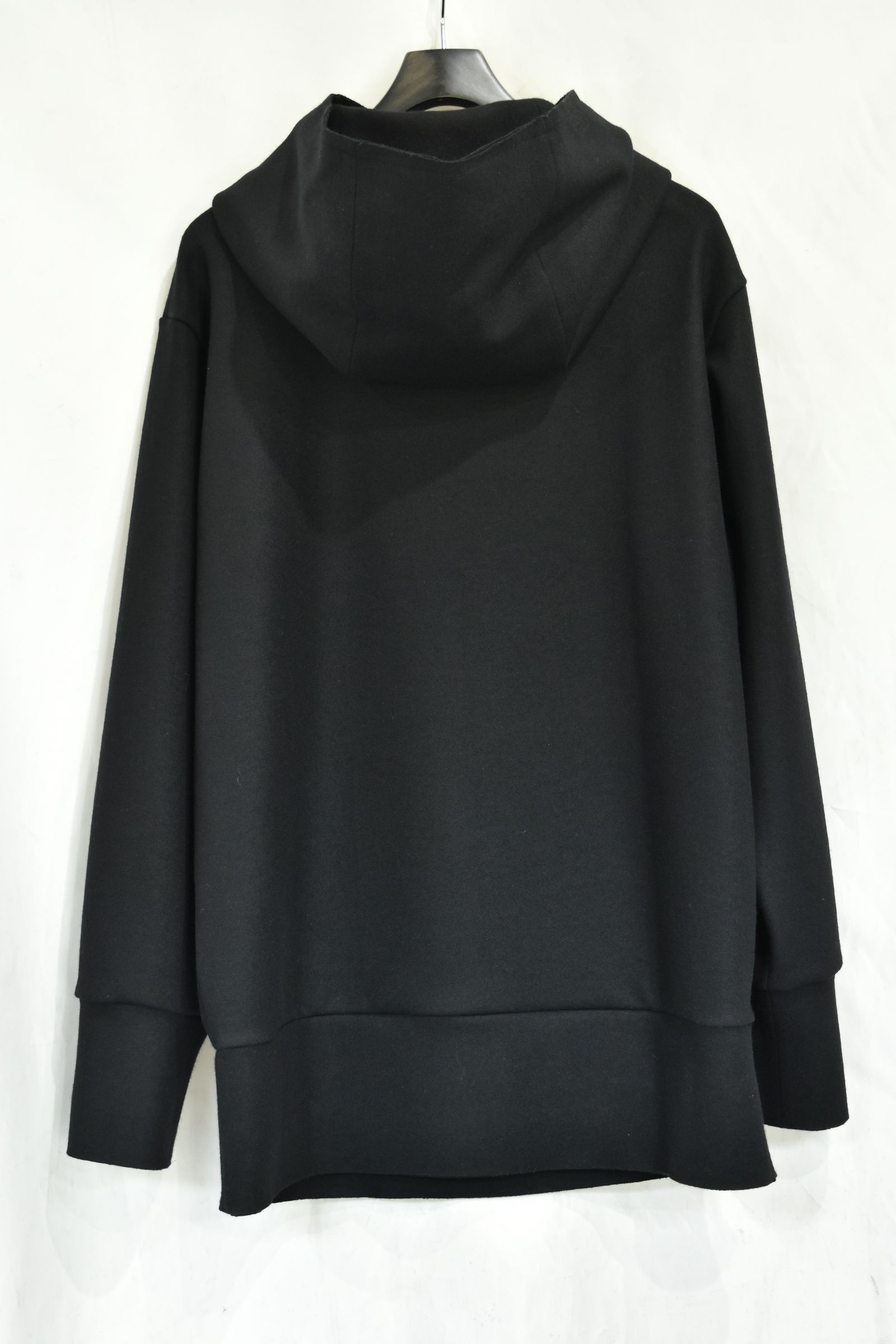 sarusuberi hoodie