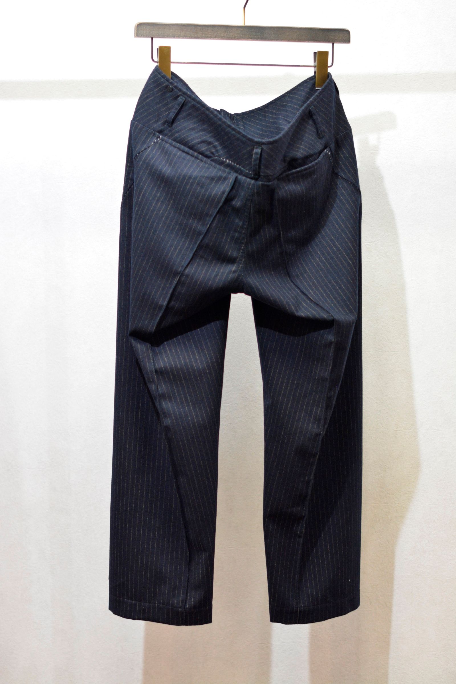 PANTS WIDE WITH BUTTONS"