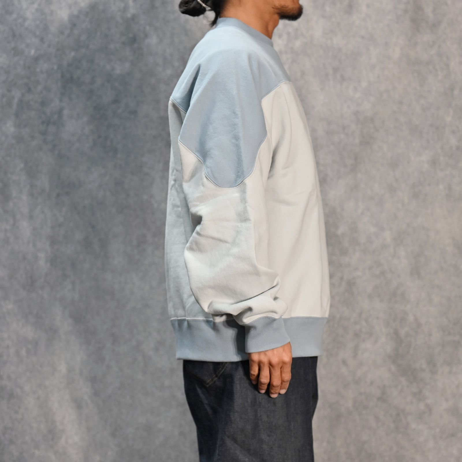 × Champion CREWNECK SWEAT （L.GRAY） / チャンピオン クルーネックスウェット （ライトグレー） /