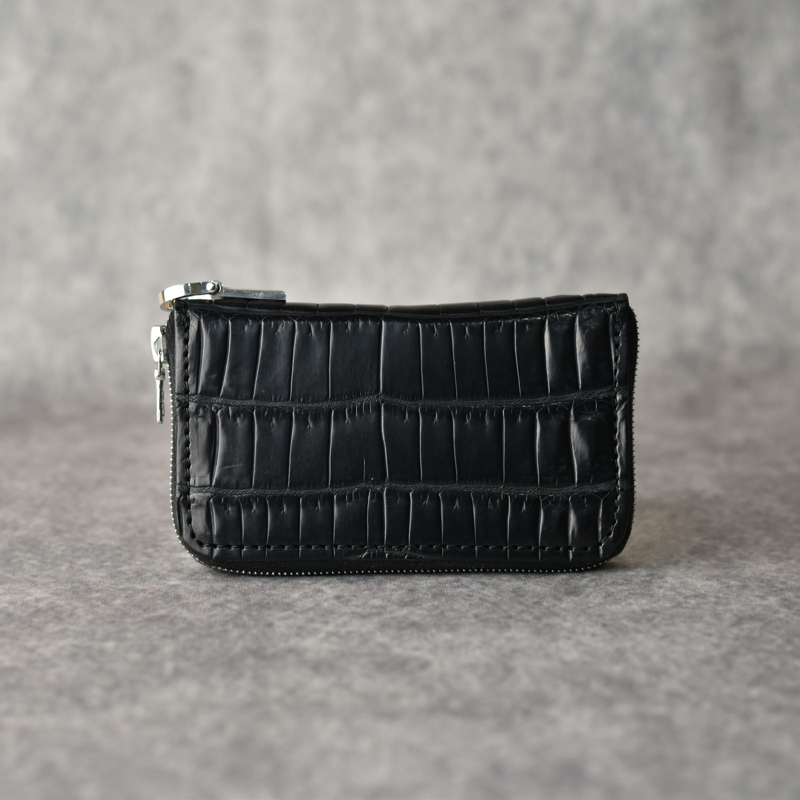 イサムカタヤマ バックラッシュ BACKLASH クロコダイル ウォレット ISAMU KATAYAMA BACKLASH - CROCODILE COIN PURSE / スミ | Tempt