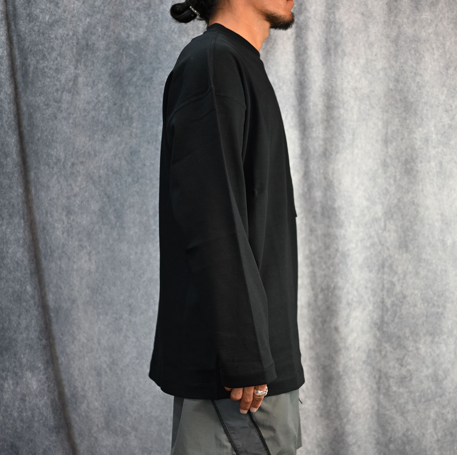 POKET LONG SLEEVE T-SHIRT （BLACK） / ロングスリーブ ポケットTシャツ （ブラック）