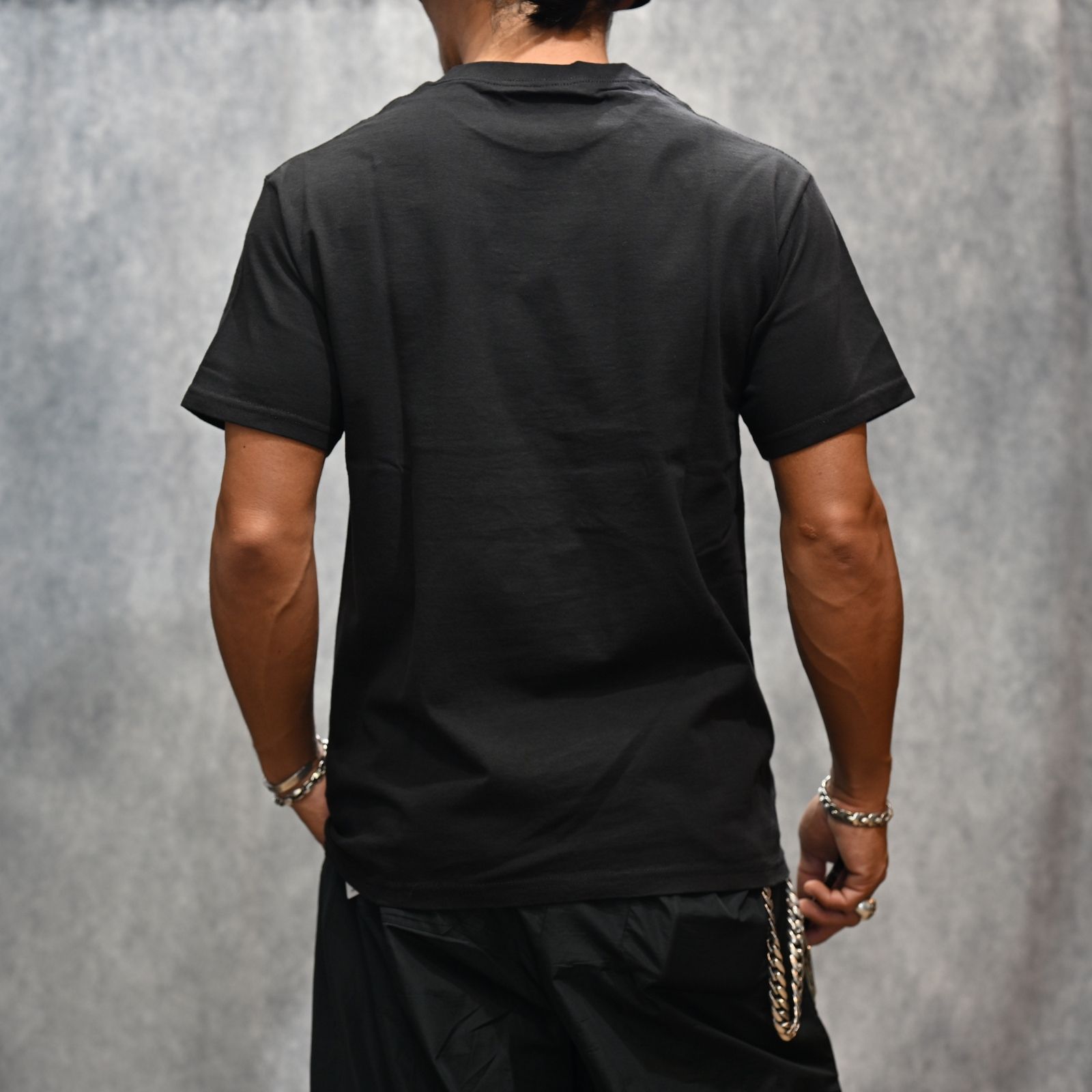 × MASSES “ROUND NECK” SHORT SLEEVE T A Ys （BLACK） / ML-T74-990-2