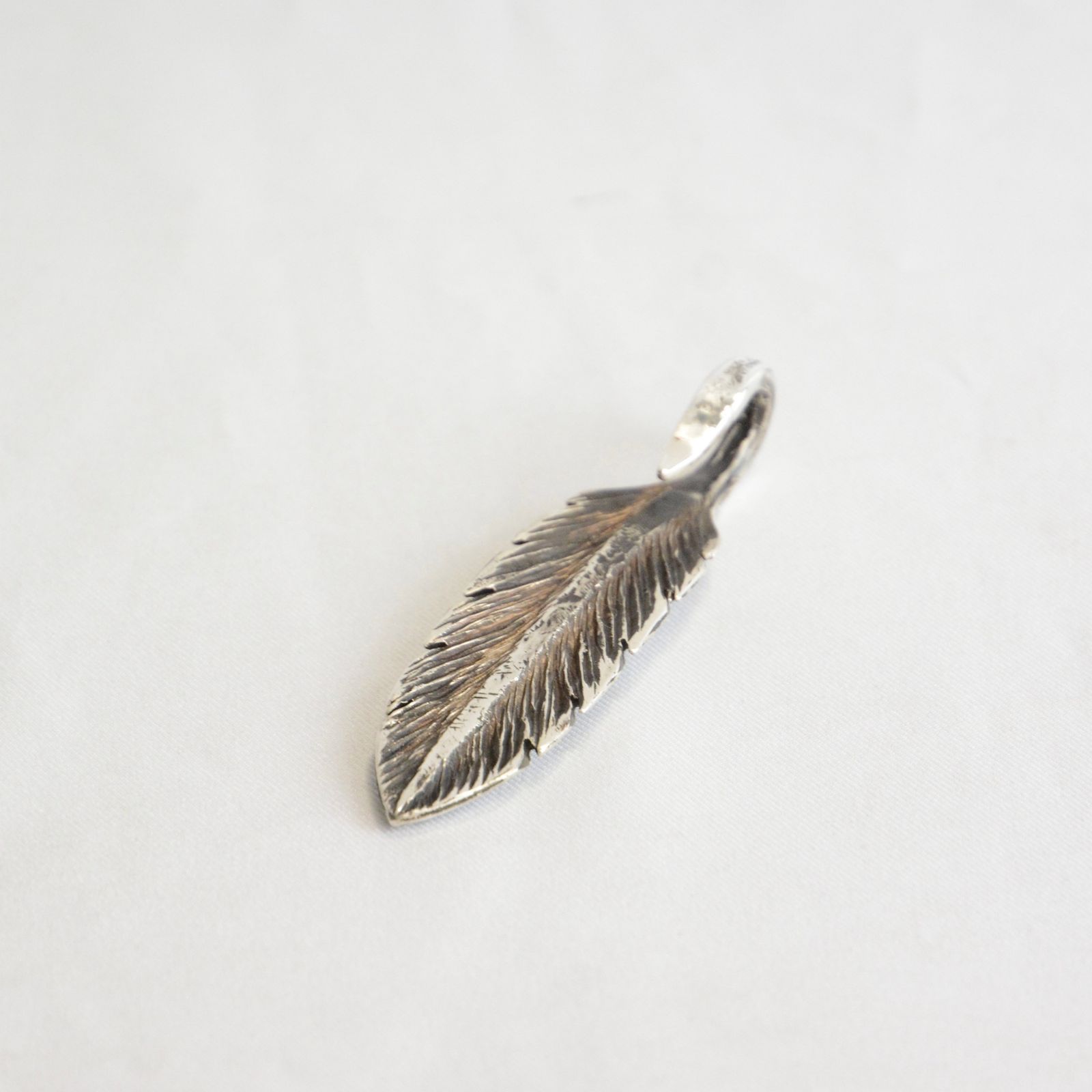 × JUNUEZONO FEATHER ONE （シルバー）