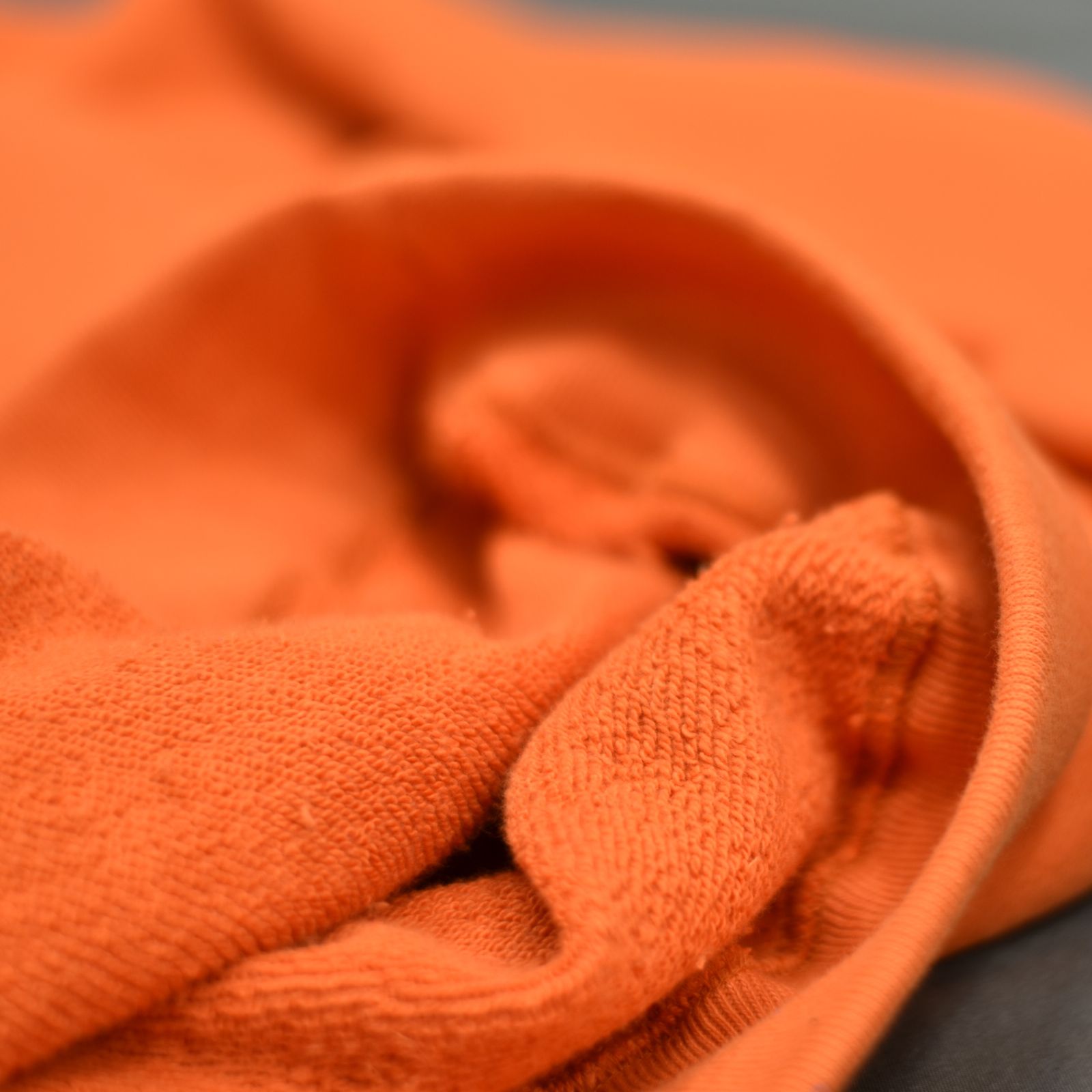 CALEE RC LOGO PULLOVER HOODIE (ORANGE)
