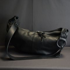 GUIDI オイルカーフ バナナバッグ （ブラック）