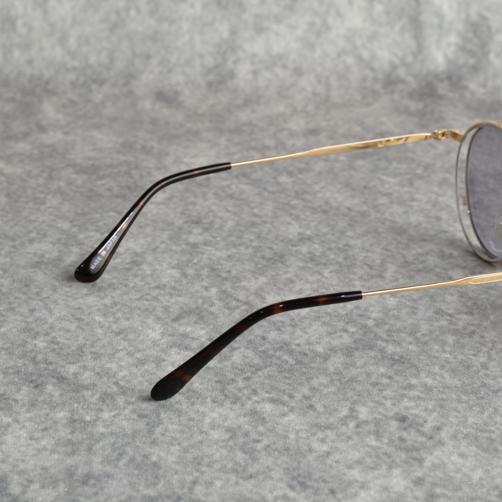 FLIP UP TYPE CIRCLE METAL GLASSES (GOLD/GRAY) / フリップアップタイプ サークルメタル サングラス