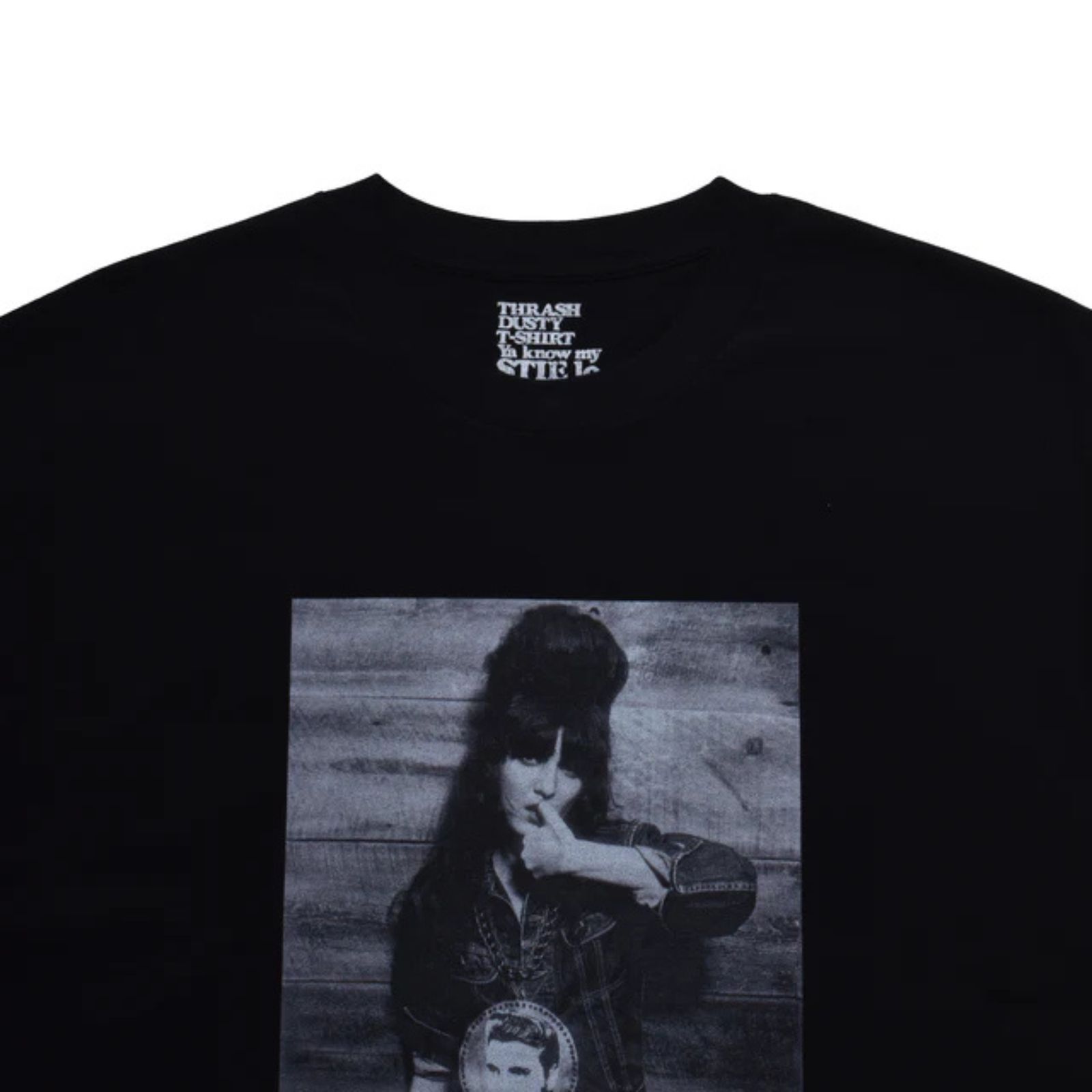 Stie-lo × Irina.L "Presley" T-SH （BLACK） / プリントTシャツ （ブラック） 25MND-STL009