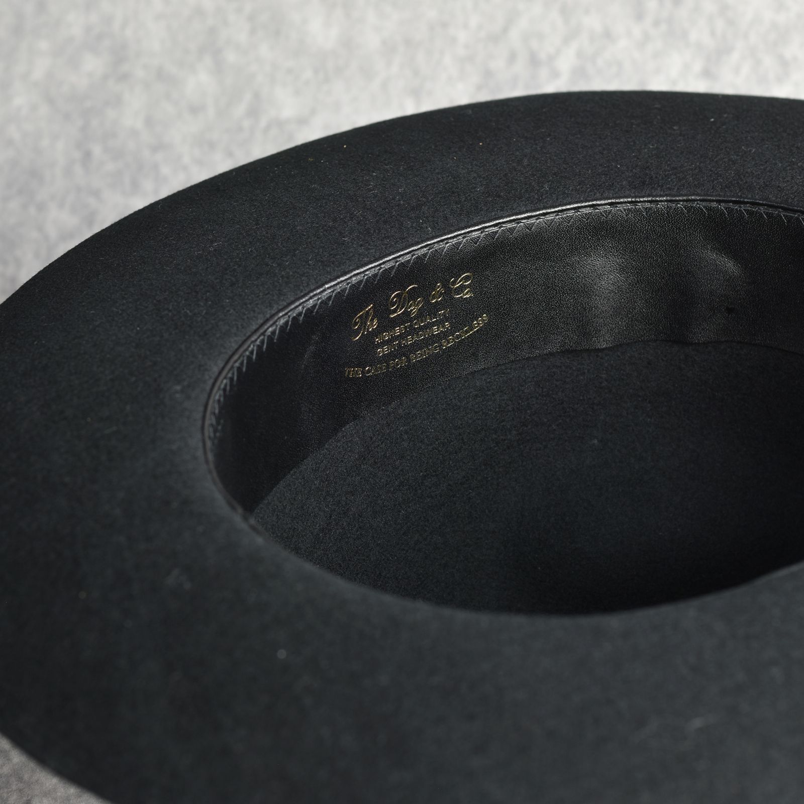 × THE H.W.DOG&CO. WOOL HAT (BLACK) / ザ エイチダブリュウ ドッグアンドコー ウール 中折れハット