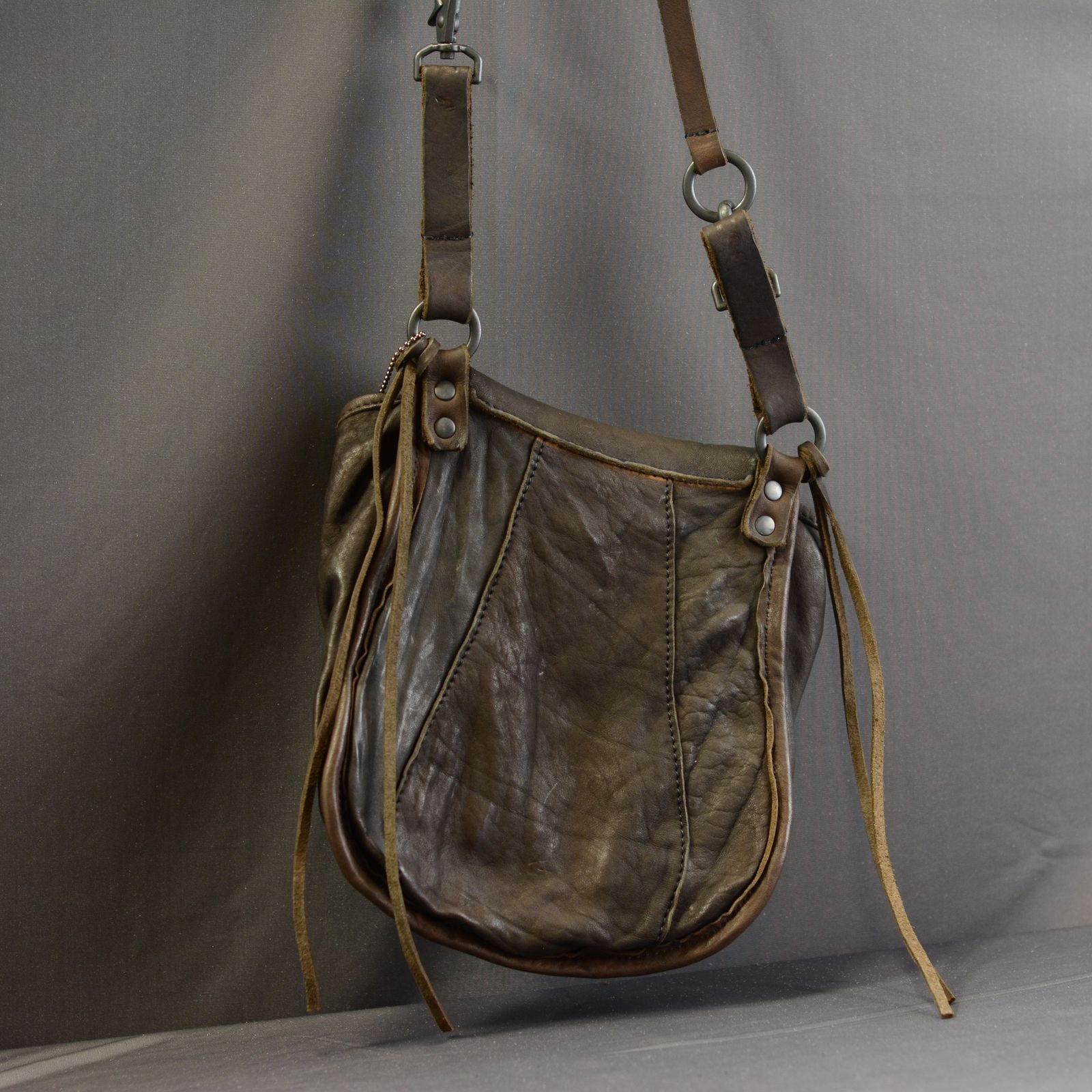 ジャパン ダブルショルダー フルタンニン製品染め バッグ （KHAKI）