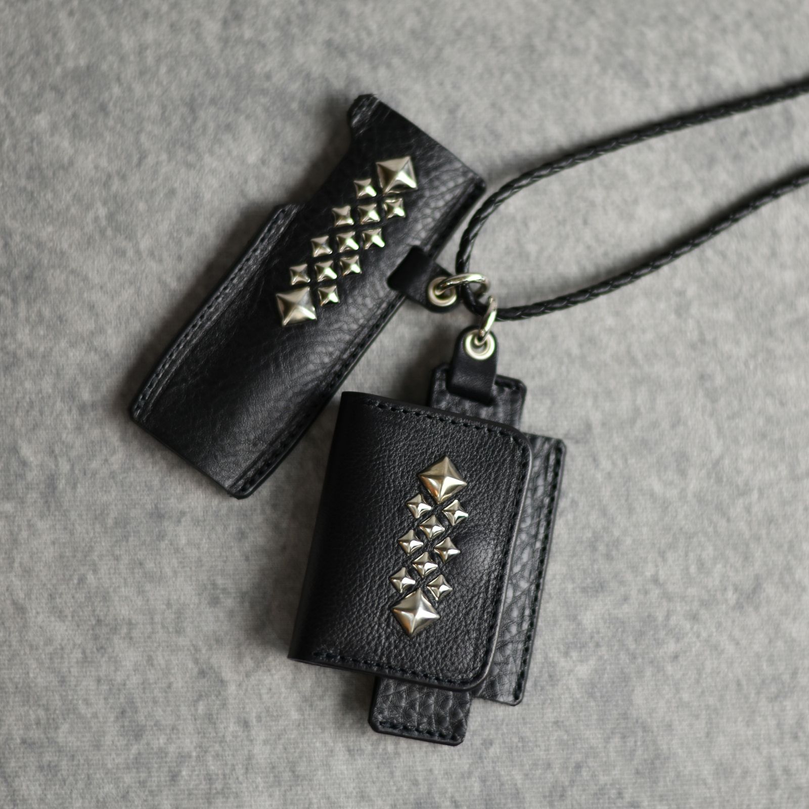 STUDS LEATHER IQOS & HEAT STICK CASE (BLACK) / アイコス ＆ ヒートスティック ケース