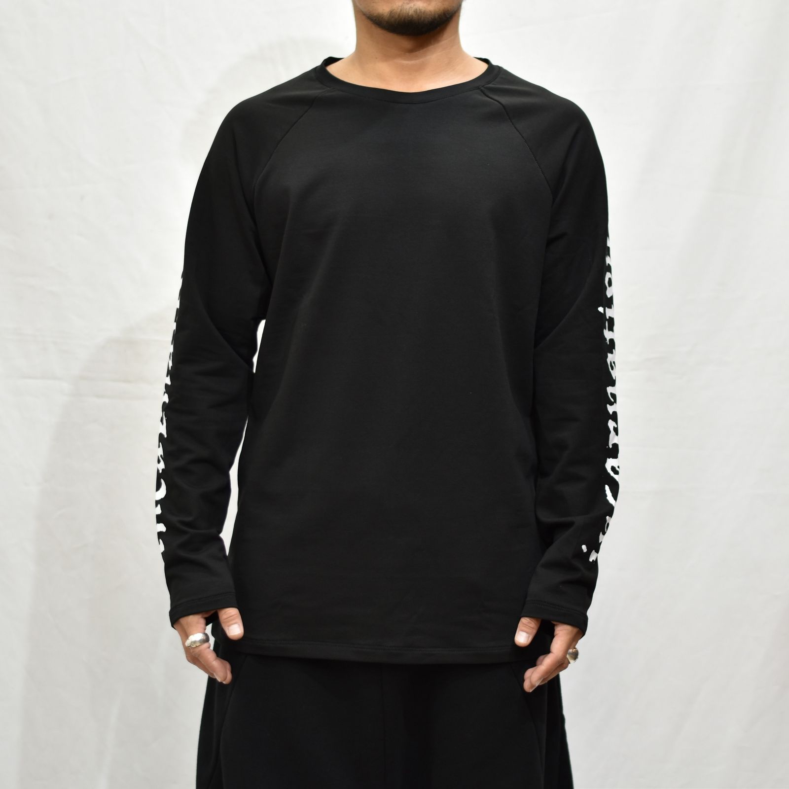 COTTON BLASTANE CUT&SAWN RAGLAN LONG SLEEVE (BLK×WHT)
