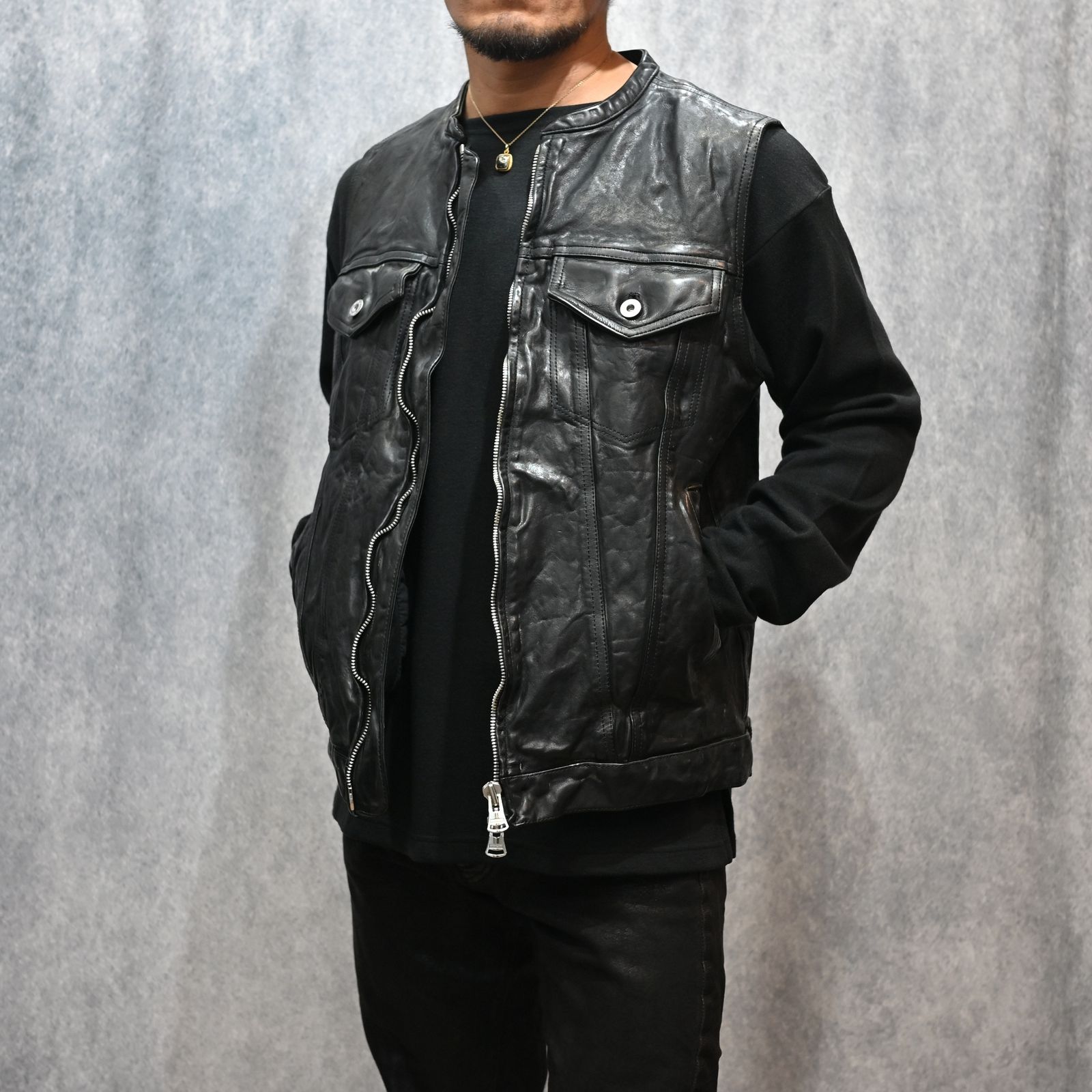 フレンチショルダー 製品染め クラブベスト （BLACK）｜1842-13