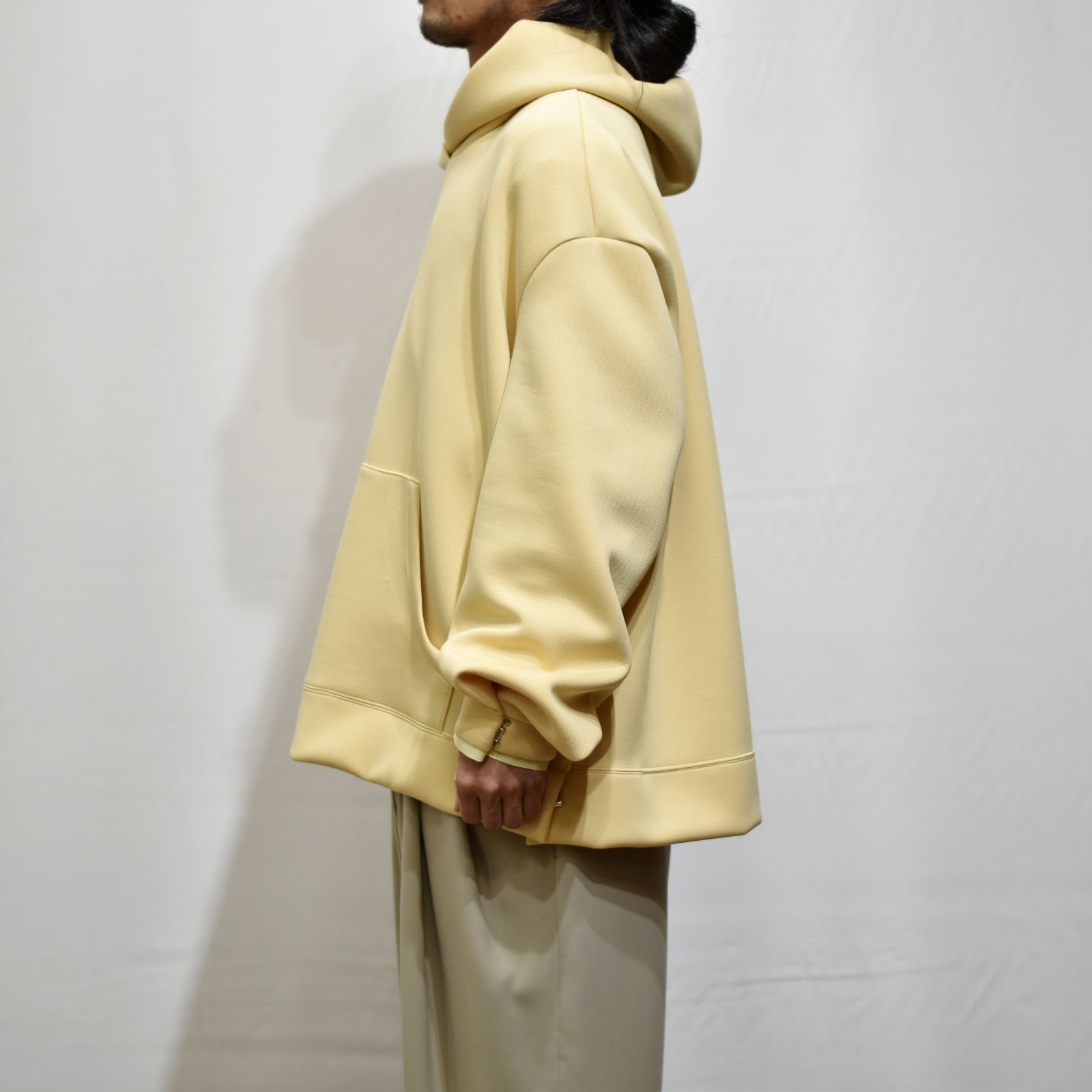 ジップベント フーディ / LB22SS-PK01-NM (PALE YELLOW)